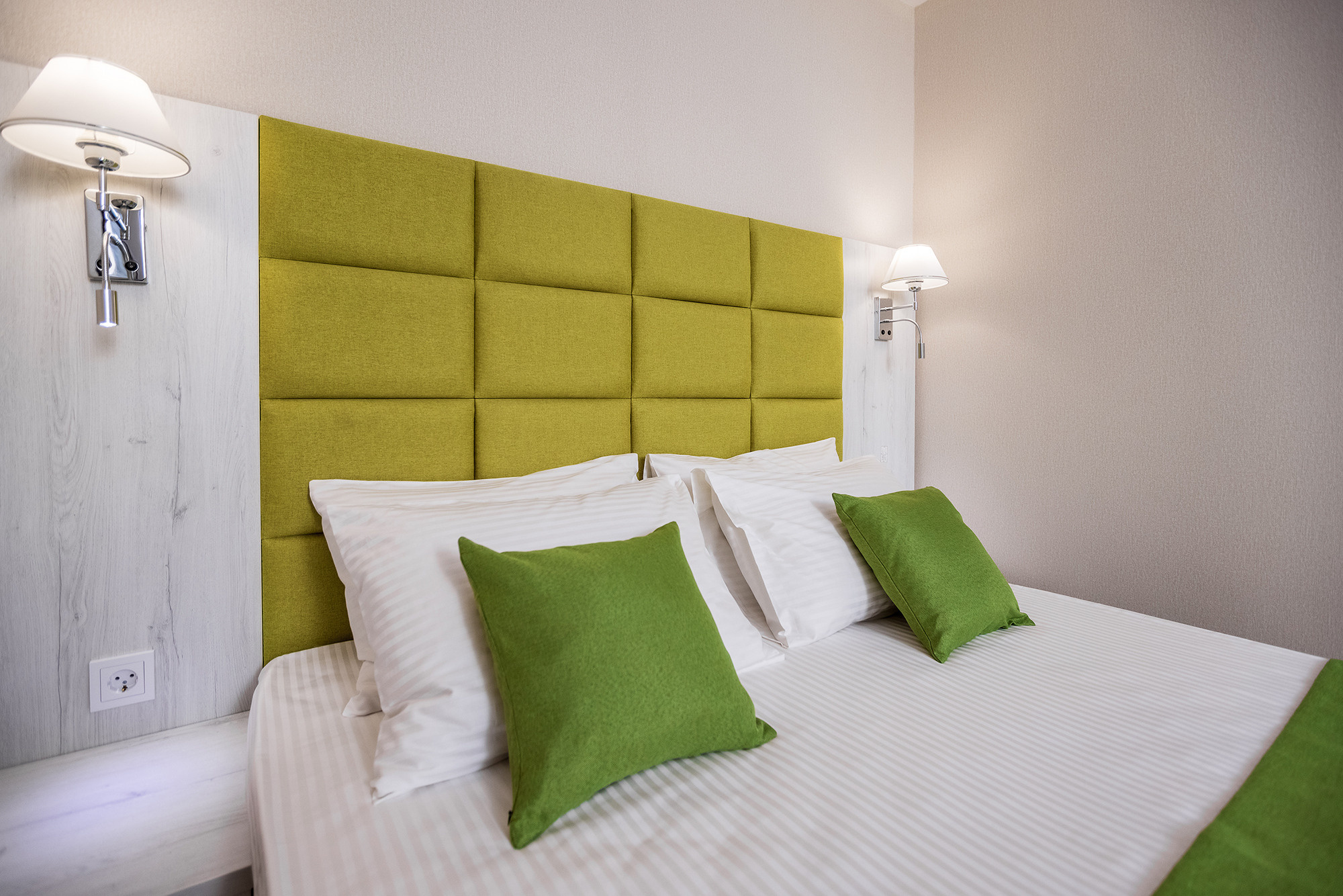 Гостиница «Николаев Двор», Геленджик, Тонкий мыс. Фотограф Александр Трихонюк. Фото недвижимости в Геленджике