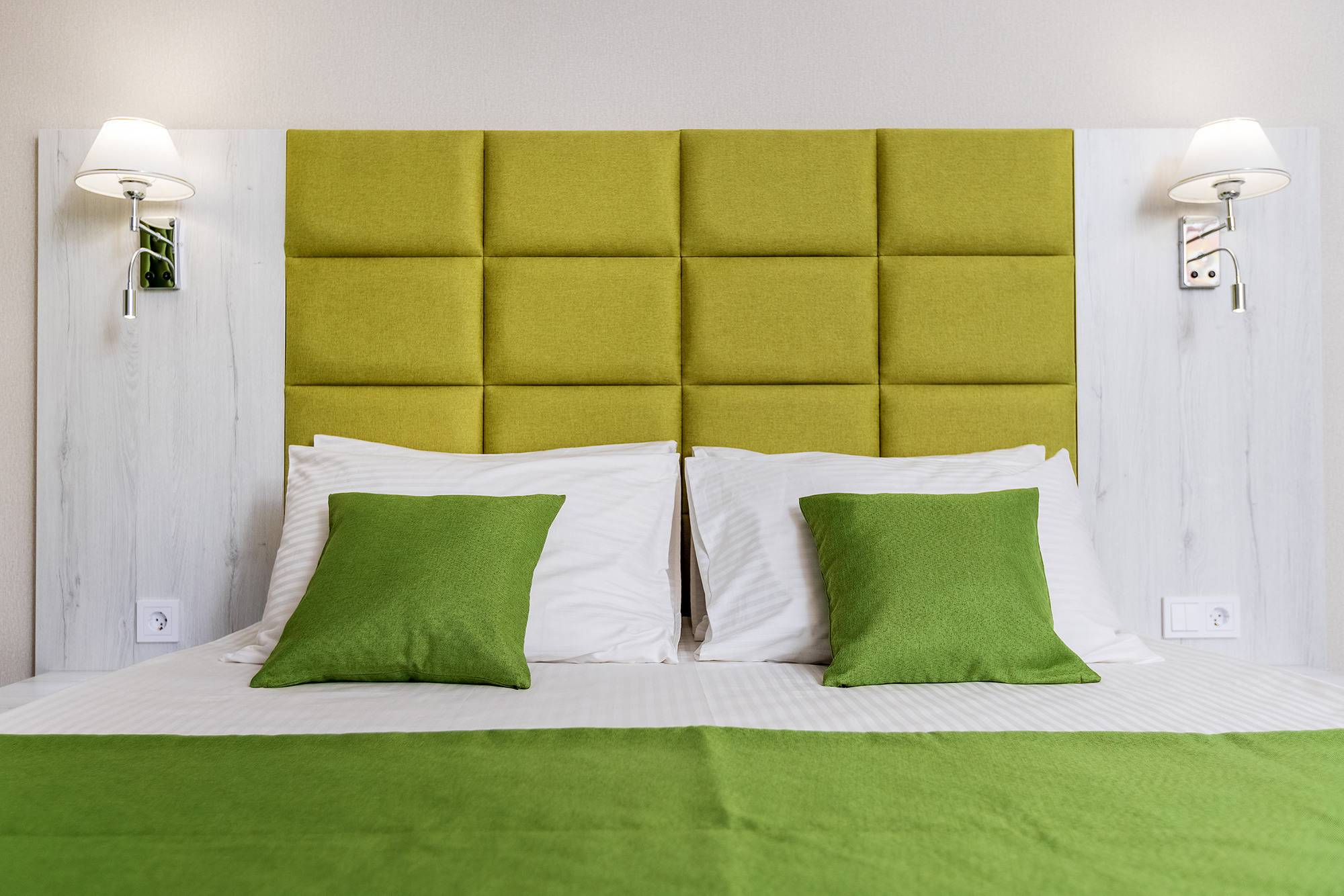 Гостиница «Николаев Двор», Геленджик, Тонкий мыс. Фотограф Александр Трихонюк. Фото недвижимости в Геленджике