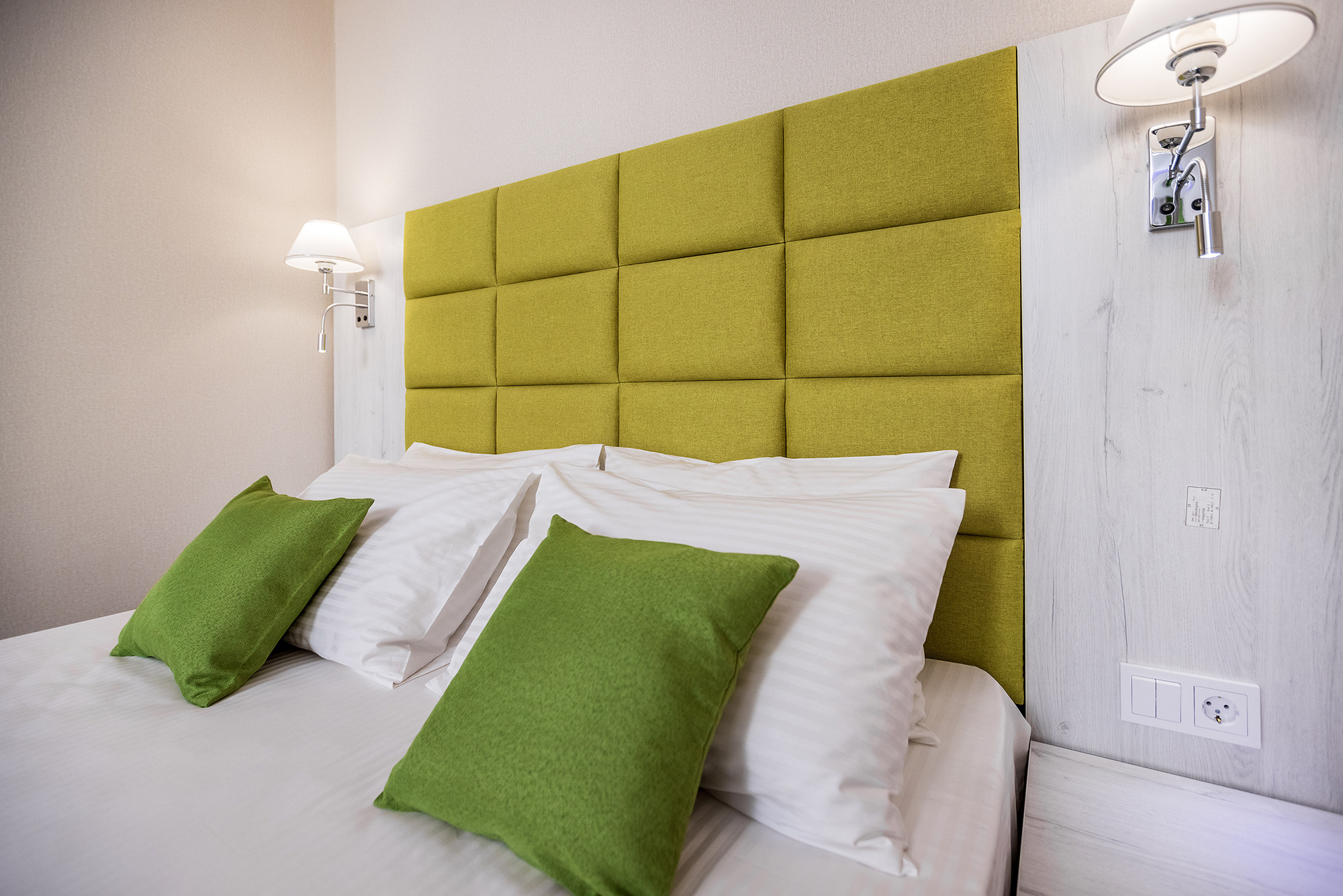 Гостиница «Николаев Двор», Геленджик, Тонкий мыс. Фотограф Александр Трихонюк. Фото недвижимости в Геленджике