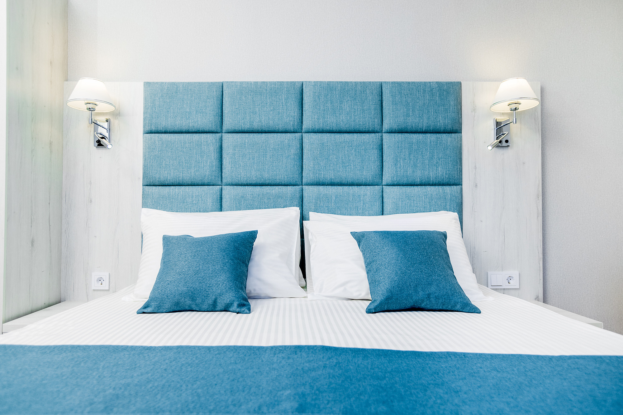 Гостиница «Николаев Двор», Геленджик, Тонкий мыс. Фотограф Александр Трихонюк. Фото недвижимости в Геленджике