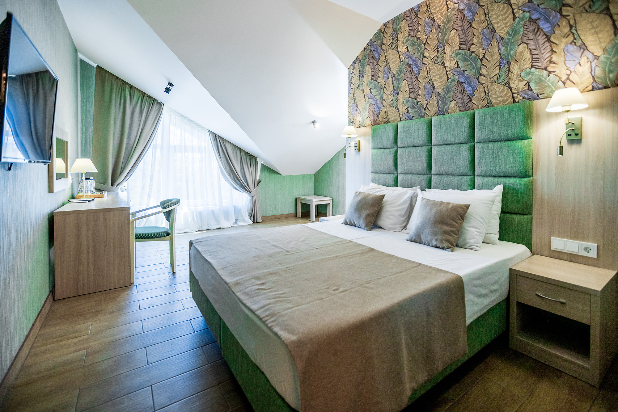 Гостиница «Николаев Двор», Геленджик, Тонкий мыс. Фотограф Александр Трихонюк. Фото недвижимости в Геленджике