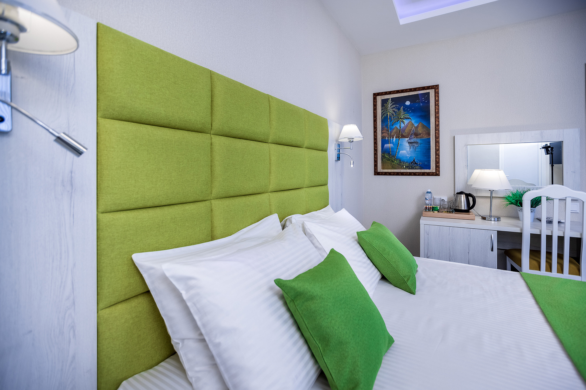 Гостиница «Николаев Двор», Геленджик, Тонкий мыс. Фотограф Александр Трихонюк. Фото недвижимости в Геленджике