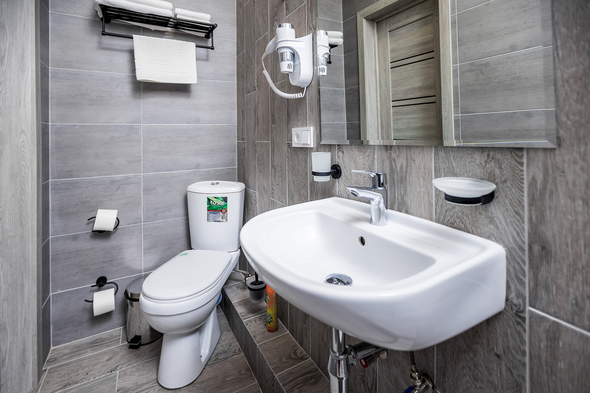 Гостиница «Николаев Двор», Геленджик, Тонкий мыс. Фотограф Александр Трихонюк. Фото недвижимости в Геленджике