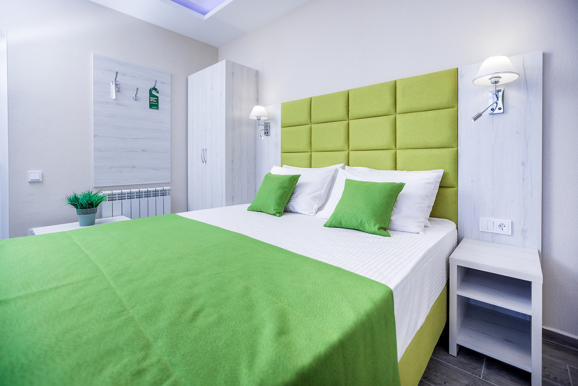 Гостиница «Николаев Двор», Геленджик, Тонкий мыс. Фотограф Александр Трихонюк. Фото недвижимости в Геленджике