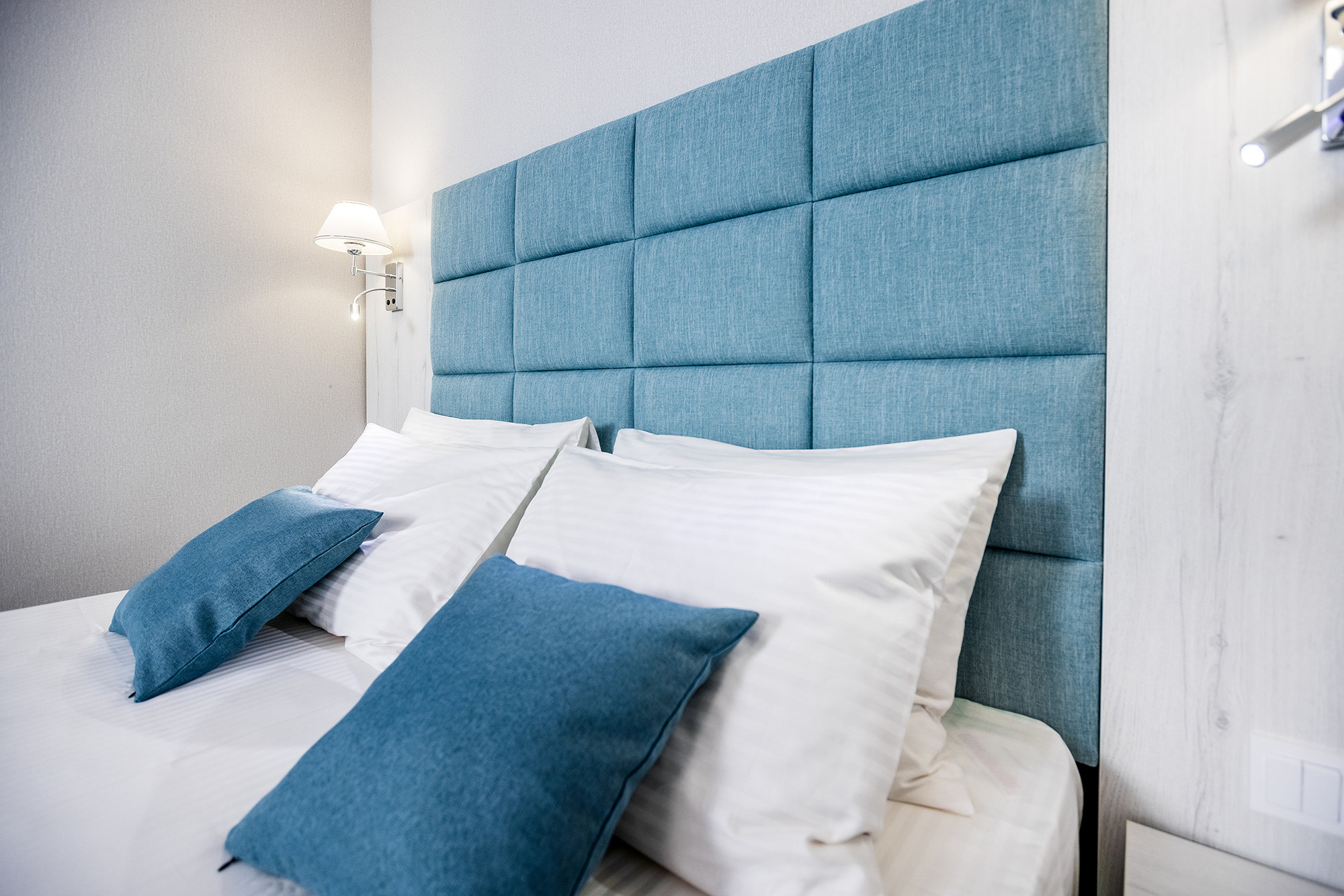 Гостиница «Николаев Двор», Геленджик, Тонкий мыс. Фотограф Александр Трихонюк. Фото недвижимости в Геленджике