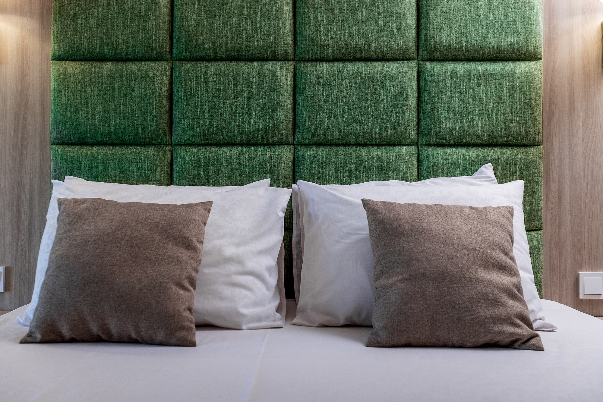 Гостиница «Николаев Двор», Геленджик, Тонкий мыс. Фотограф Александр Трихонюк. Фото недвижимости в Геленджике