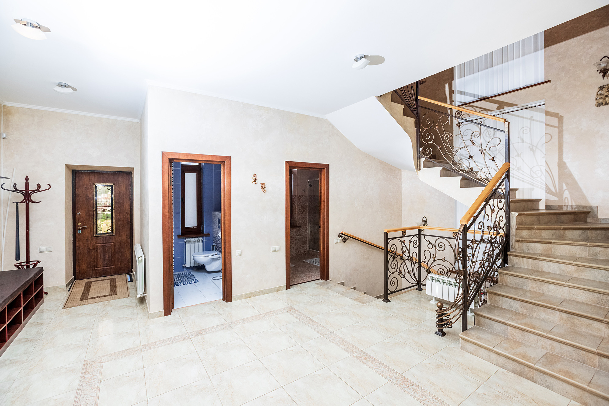 Супер коттедж с красивым видом на Новороссийск. Село Кабардинка. Фотограф Александр Трихонюк. Фото недвижимости в Геленджике