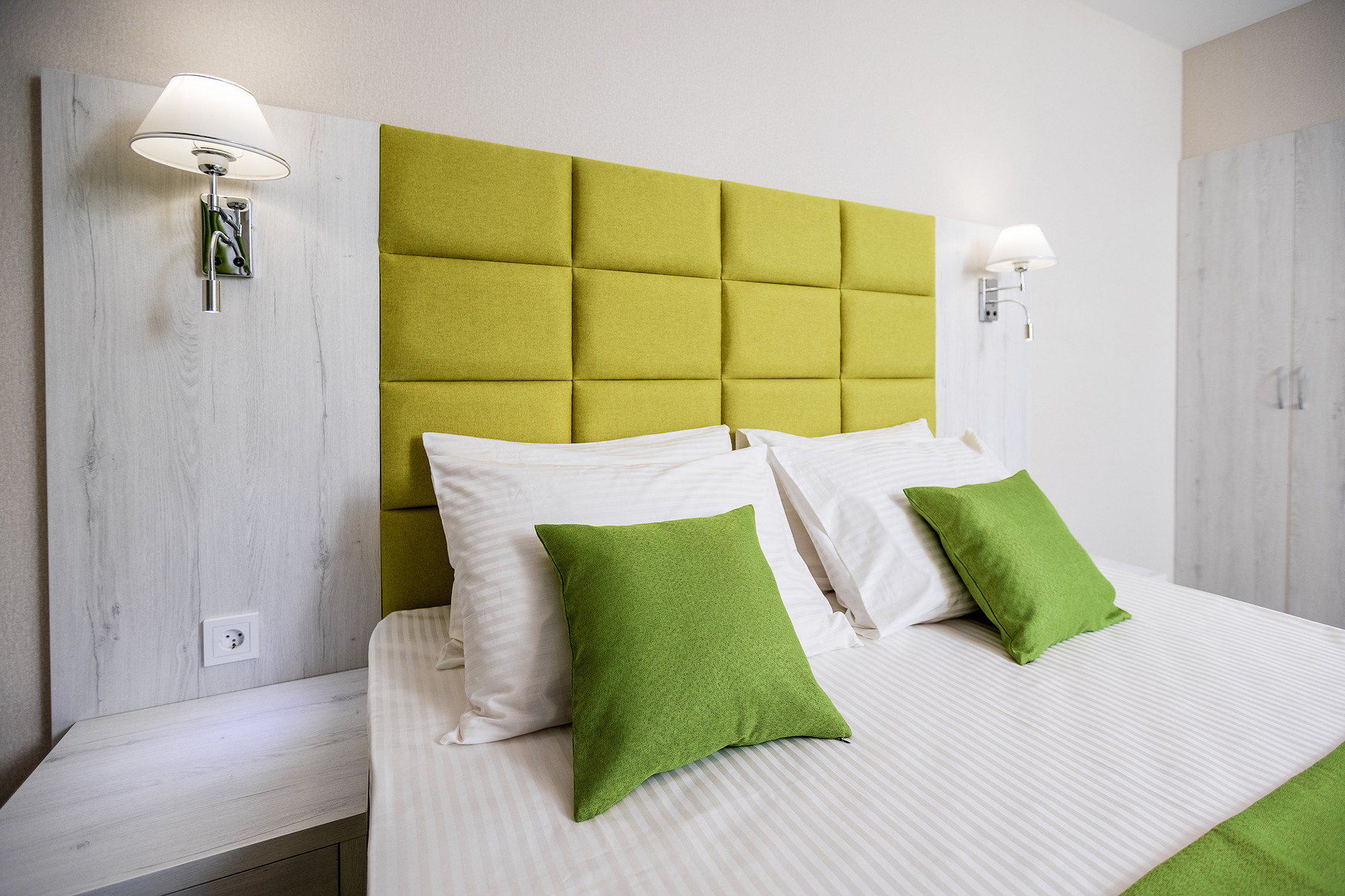 Гостиница «Николаев Двор», Геленджик, Тонкий мыс. Фотограф Александр Трихонюк. Фото недвижимости в Геленджике