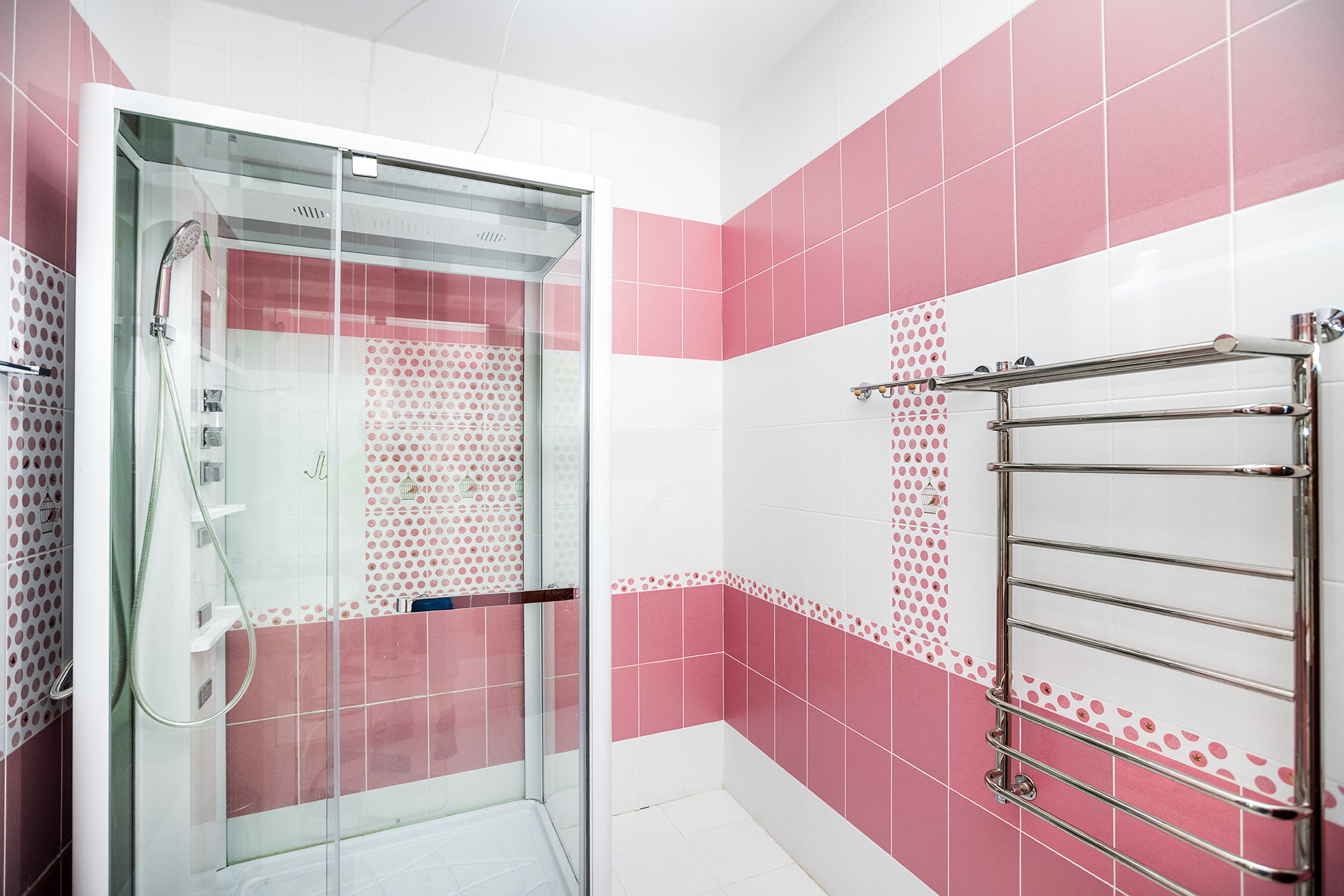 Супер коттедж с красивым видом на Новороссийск. Село Кабардинка. Фотограф Александр Трихонюк. Фото недвижимости в Геленджике