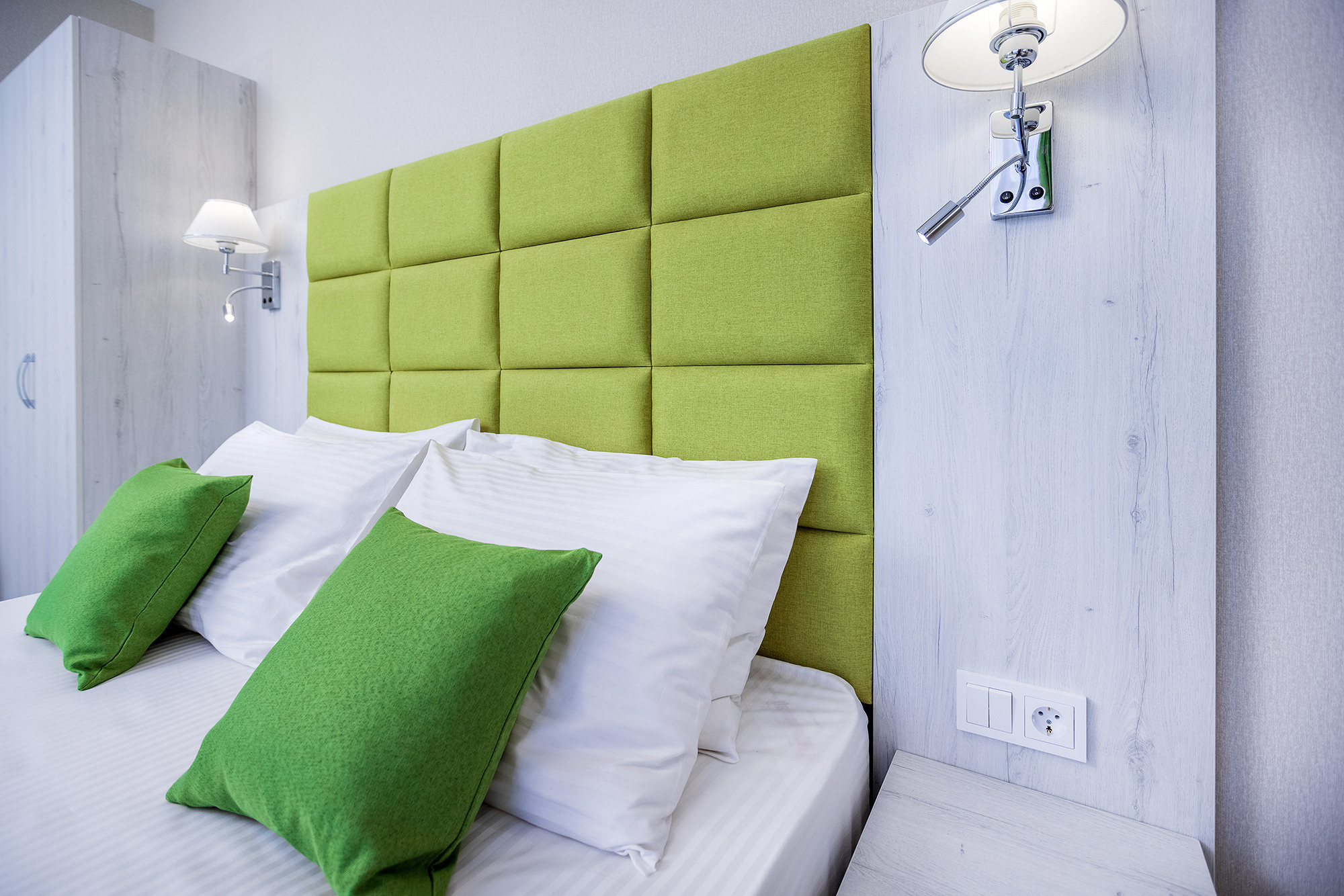 Гостиница «Николаев Двор», Геленджик, Тонкий мыс. Фотограф Александр Трихонюк. Фото недвижимости в Геленджике