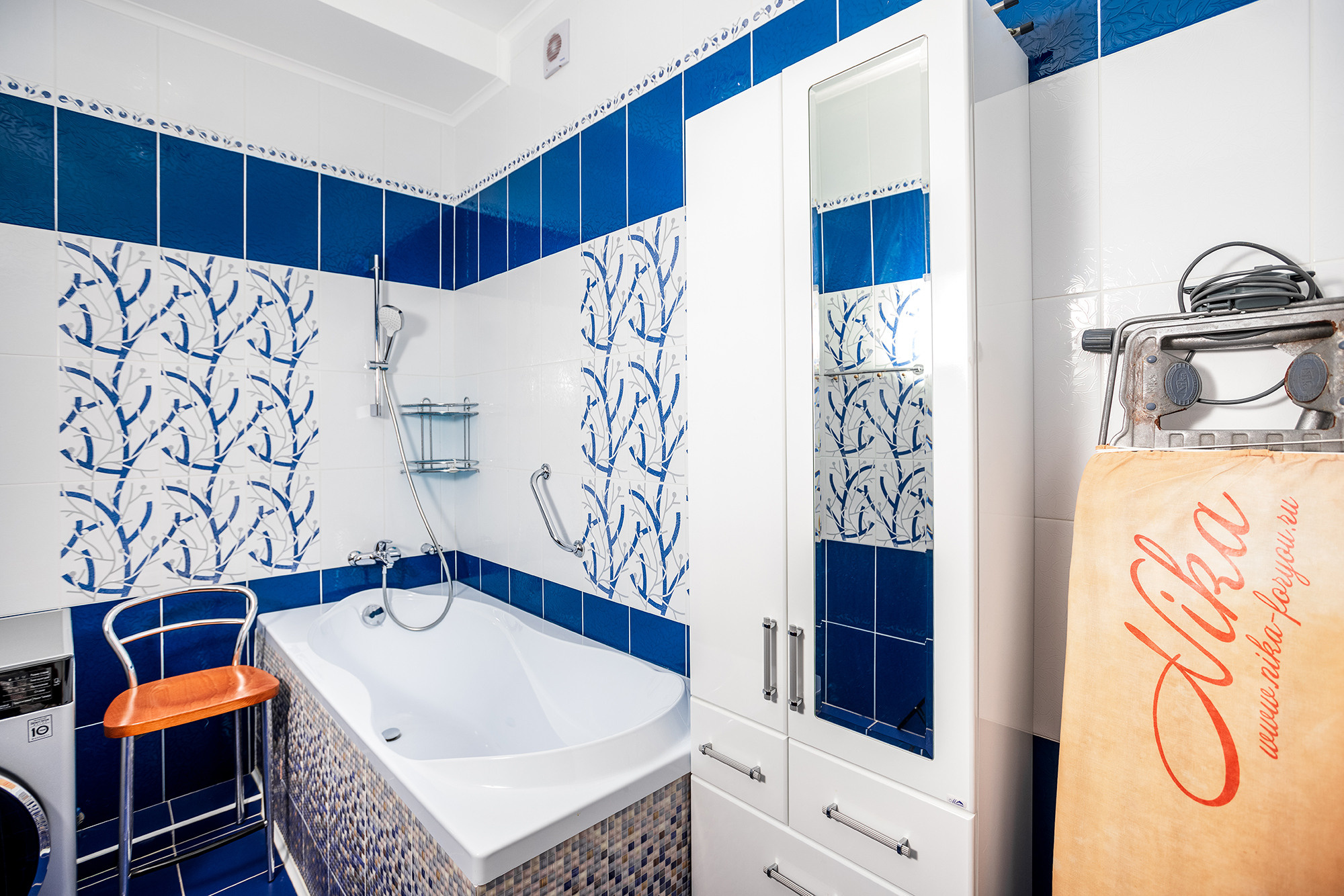 Супер коттедж с красивым видом на Новороссийск. Село Кабардинка. Фотограф Александр Трихонюк. Фото недвижимости в Геленджике