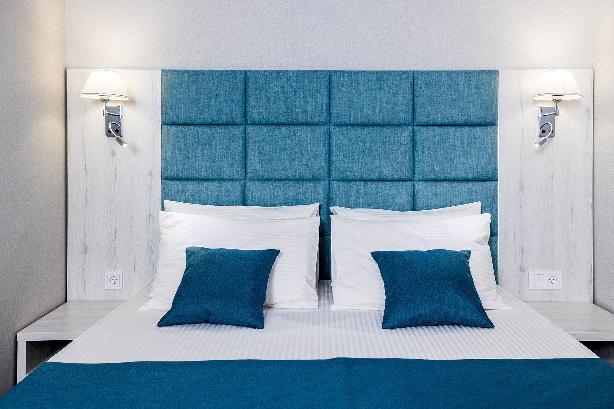 Гостиница «Николаев Двор», Геленджик, Тонкий мыс. Фотограф Александр Трихонюк. Фото недвижимости в Геленджике