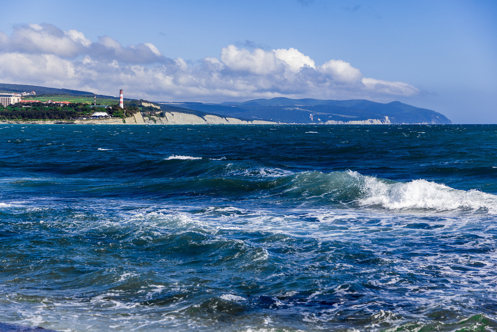 Гостиница «Николаев Двор», Геленджик, Тонкий мыс. Фотограф Александр Трихонюк. Фото недвижимости в Геленджике