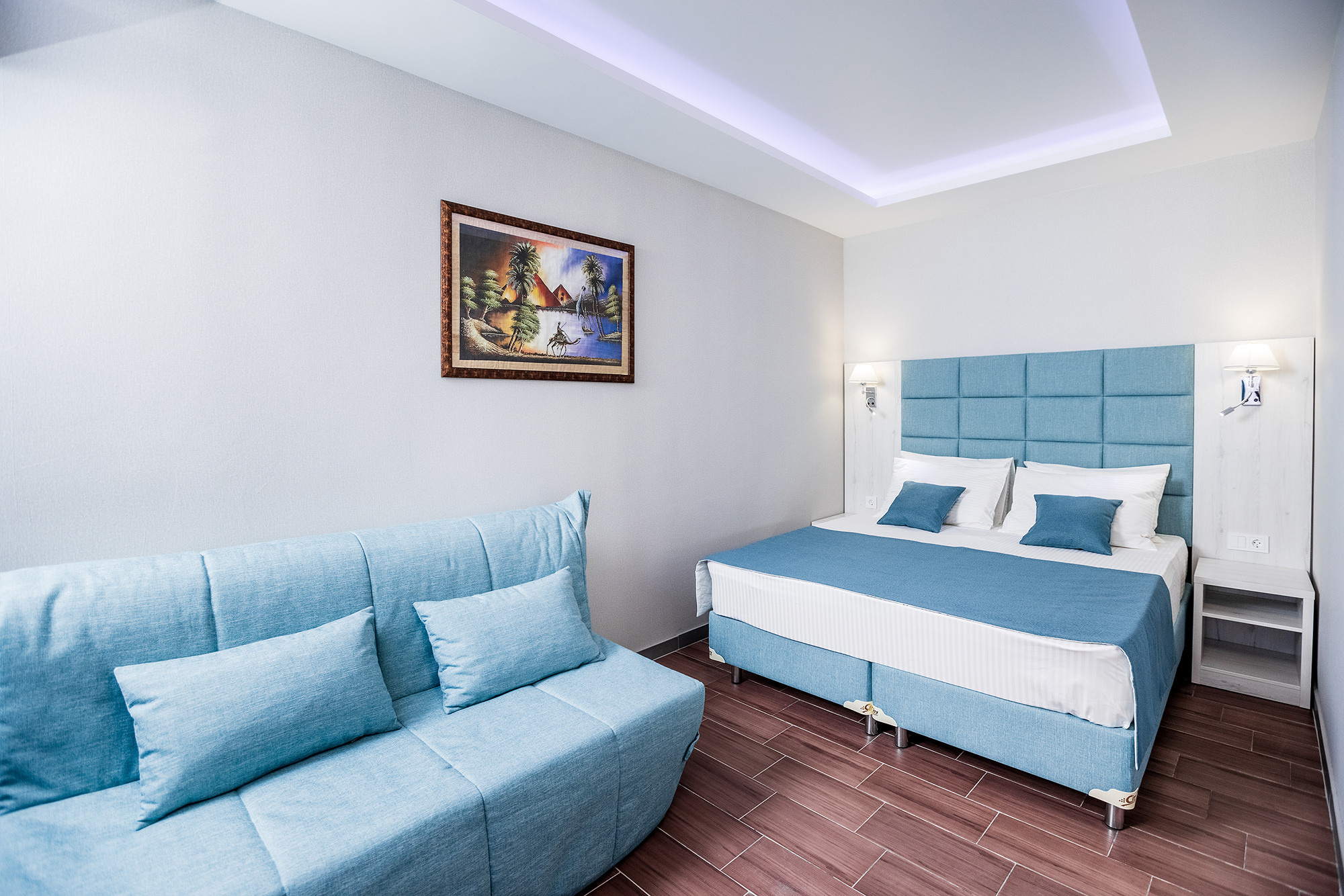 Гостиница «Николаев Двор», Геленджик, Тонкий мыс. Фотограф Александр Трихонюк. Фото недвижимости в Геленджике