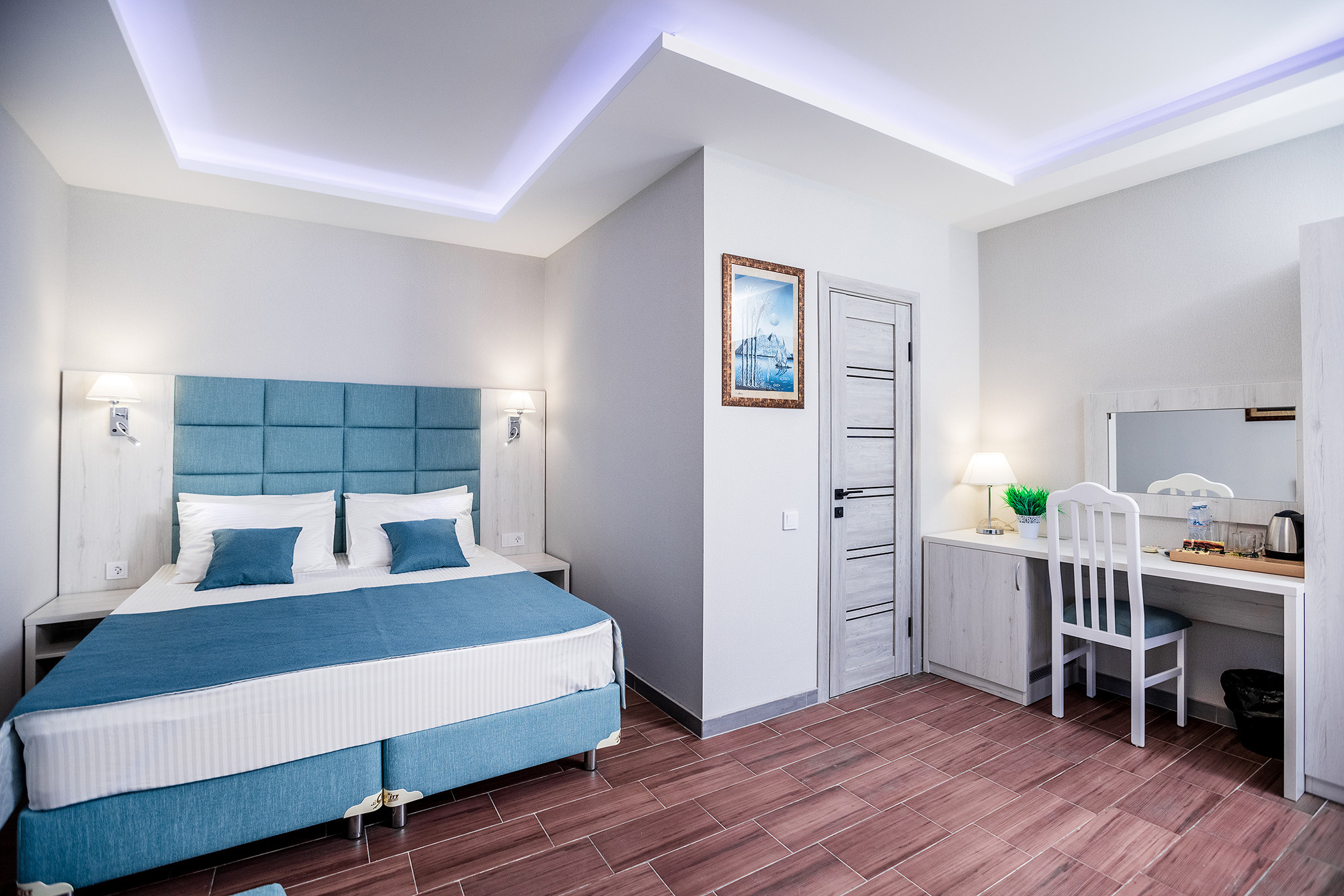 Гостиница «Николаев Двор», Геленджик, Тонкий мыс. Фотограф Александр Трихонюк. Фото недвижимости в Геленджике