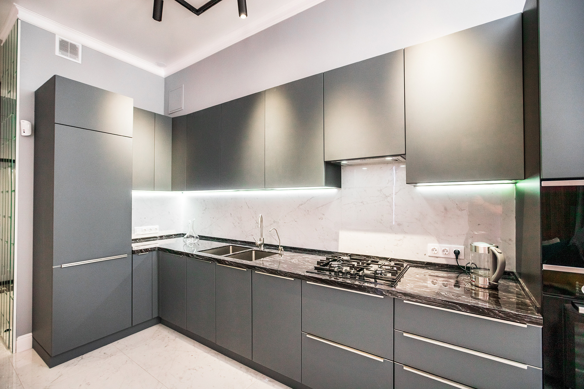 Аппартаменты в Ж.К. «Черноморский», курорт Геленджик. Фотограф Александр Трихонюк. Фото недвижимости в Геленджике