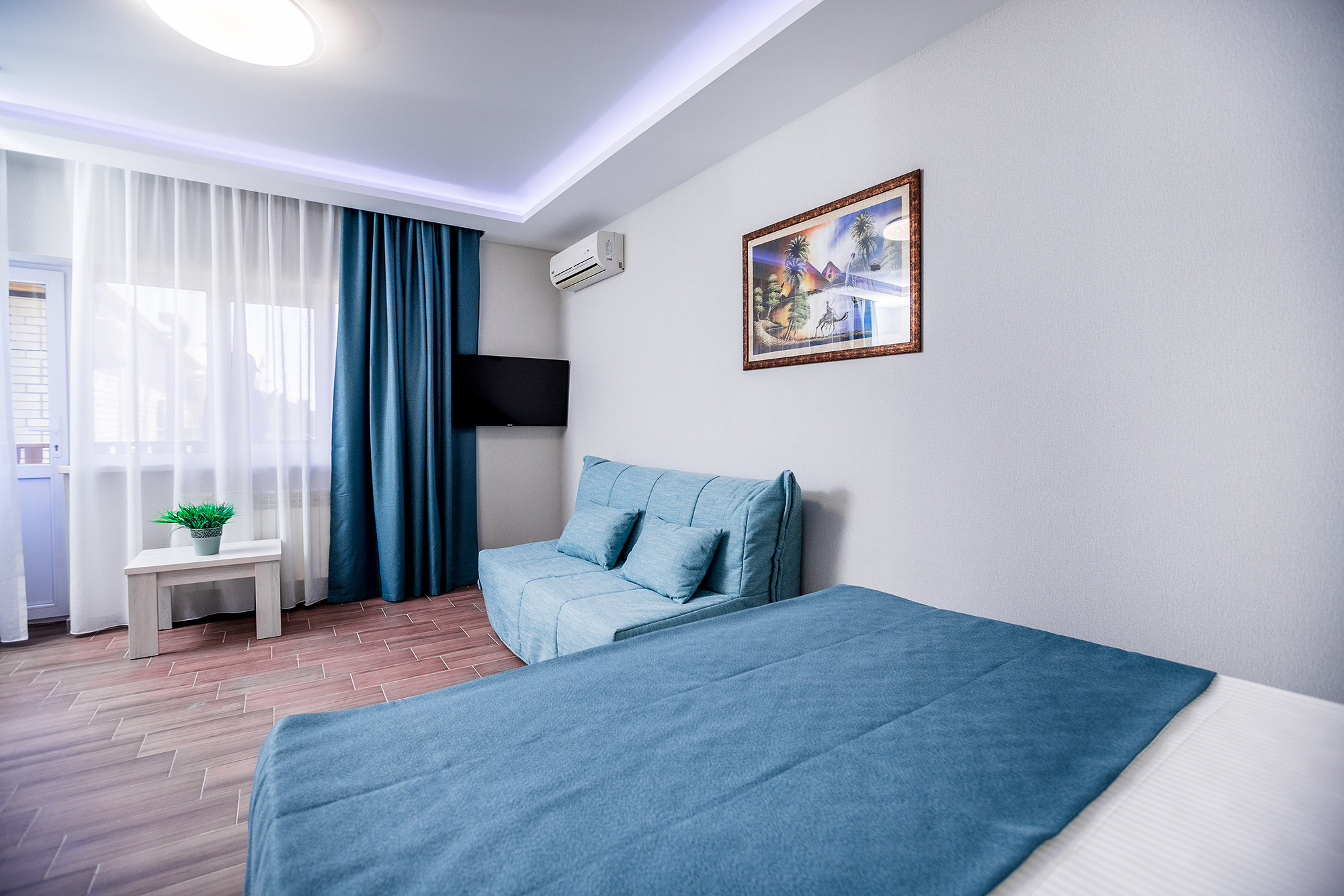 Гостиница «Николаев Двор», Геленджик, Тонкий мыс. Фотограф Александр Трихонюк. Фото недвижимости в Геленджике