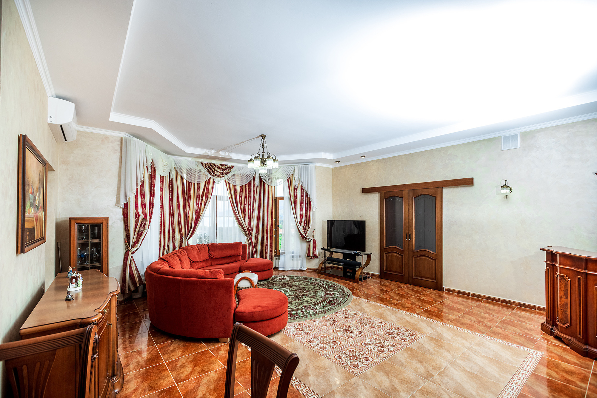 Супер коттедж с красивым видом на Новороссийск. Село Кабардинка. Фотограф Александр Трихонюк. Фото недвижимости в Геленджике