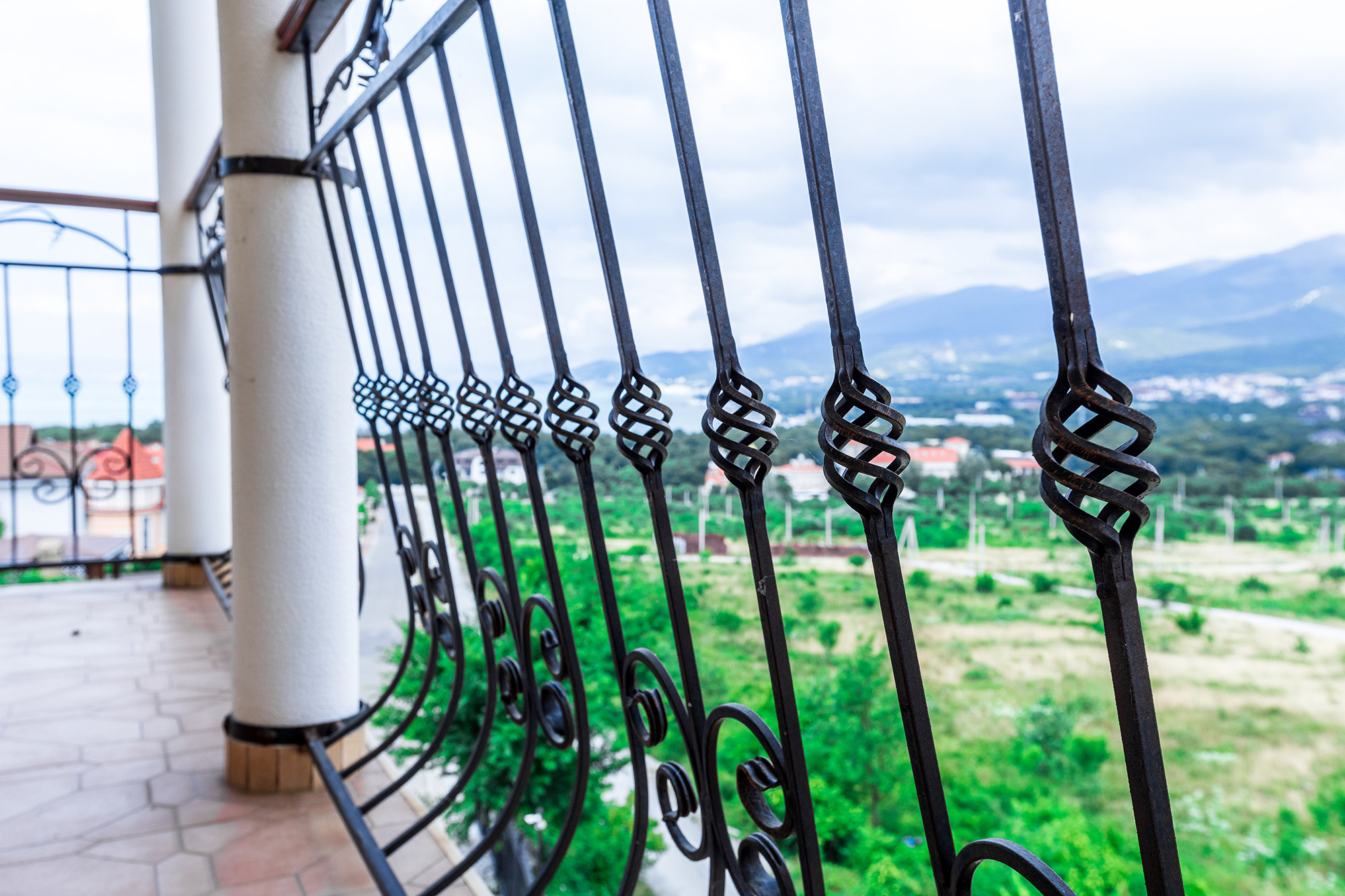 Супер коттедж с красивым видом на Новороссийск. Село Кабардинка. Фотограф Александр Трихонюк. Фото недвижимости в Геленджике