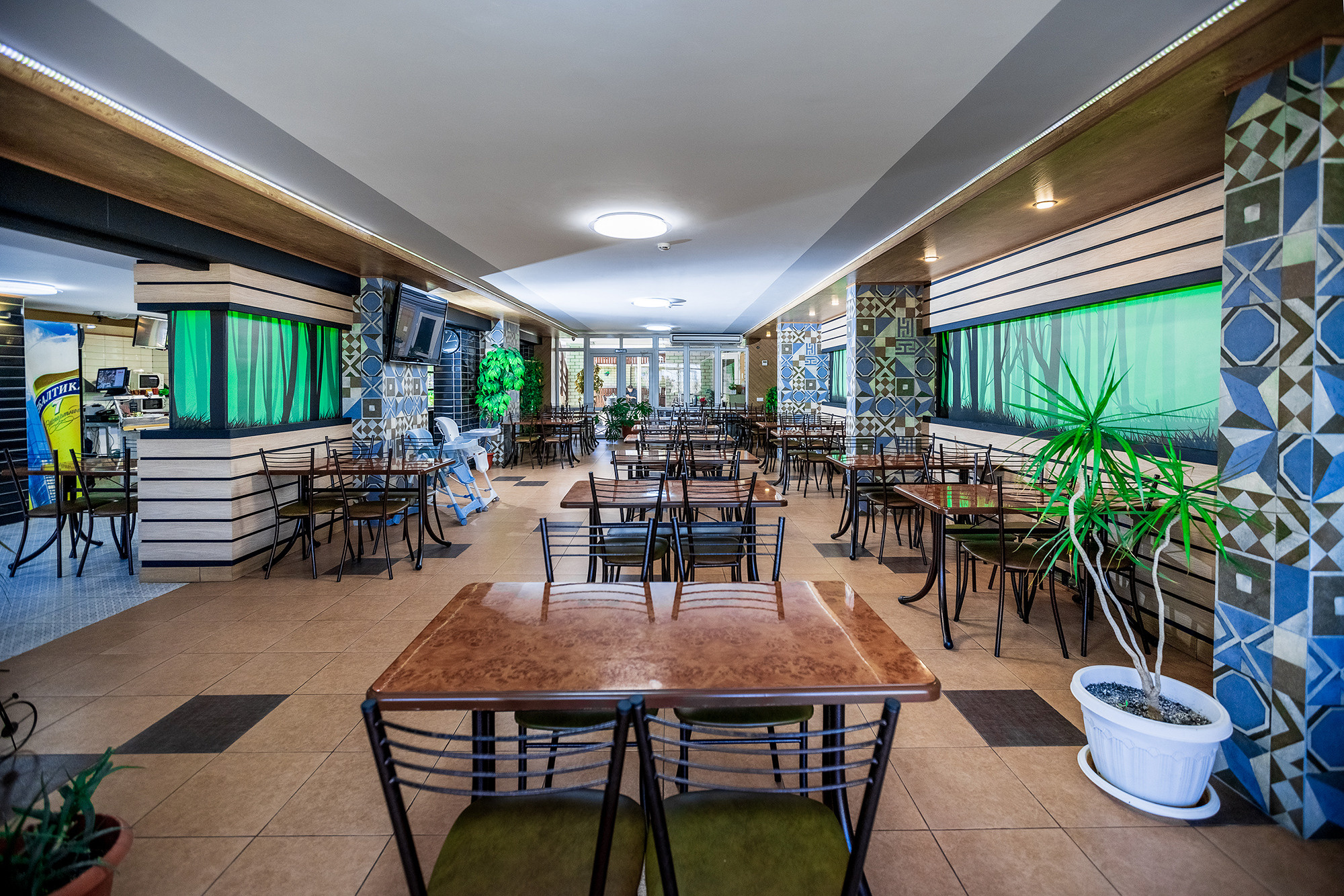 Гостиница «Николаев Двор», Геленджик, Тонкий мыс. Фотограф Александр Трихонюк. Фото недвижимости в Геленджике