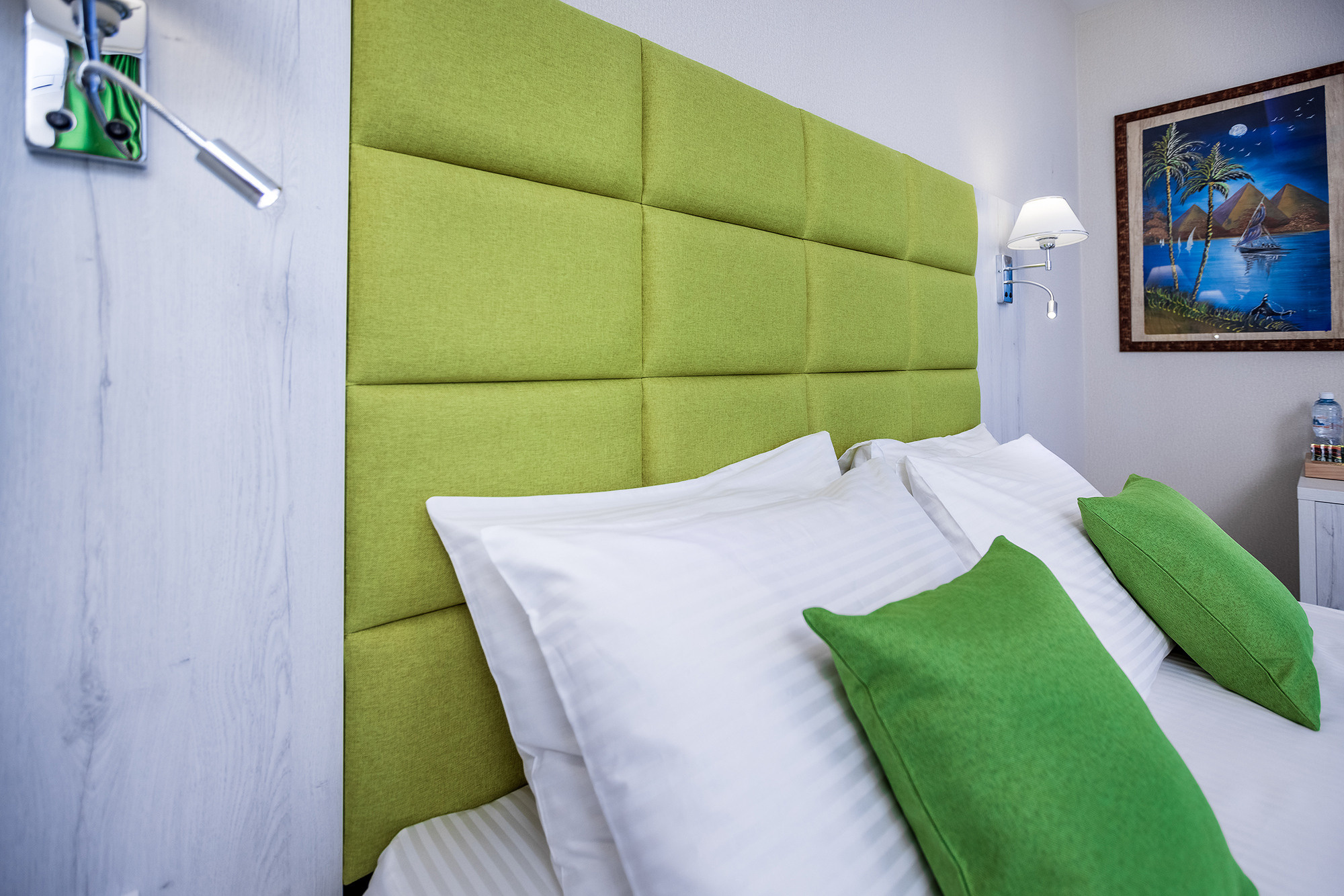 Гостиница «Николаев Двор», Геленджик, Тонкий мыс. Фотограф Александр Трихонюк. Фото недвижимости в Геленджике