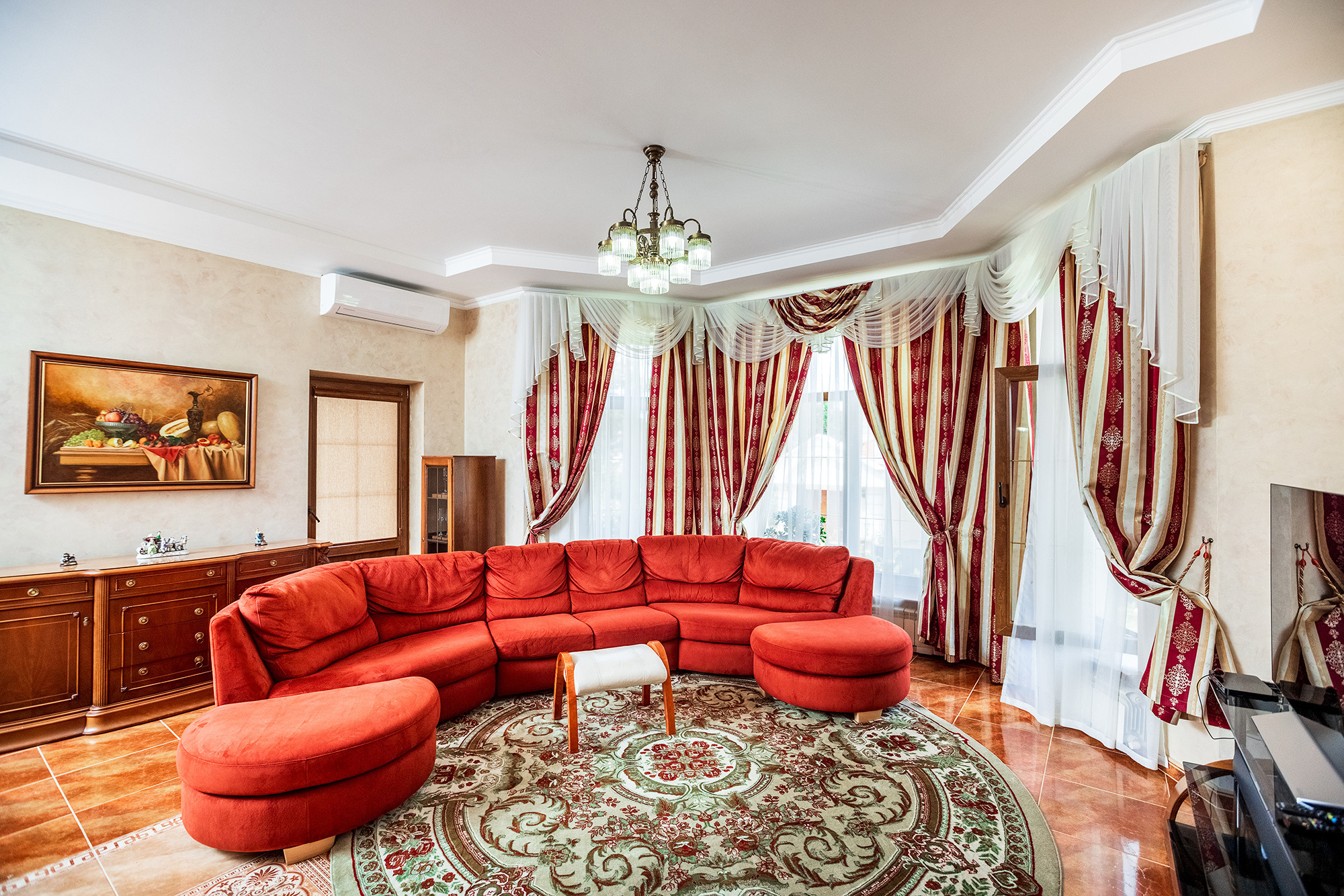 Супер коттедж с красивым видом на Новороссийск. Село Кабардинка. Фотограф Александр Трихонюк. Фото недвижимости в Геленджике