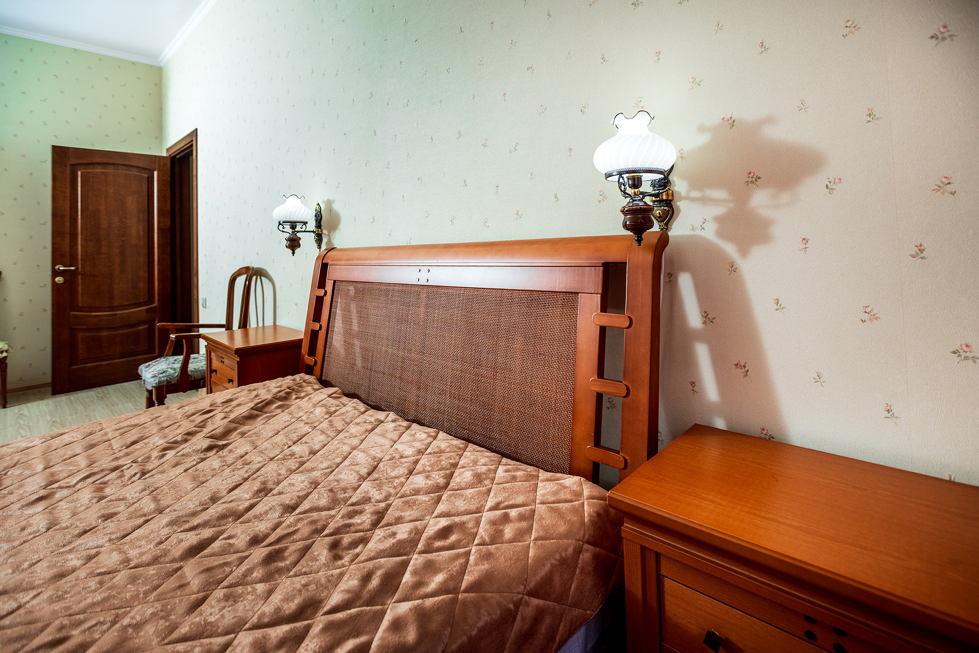 Супер коттедж с красивым видом на Новороссийск. Село Кабардинка. Фотограф Александр Трихонюк. Фото недвижимости в Геленджике