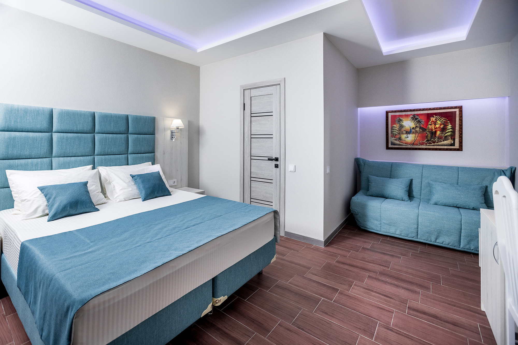 Гостиница «Николаев Двор», Геленджик, Тонкий мыс. Фотограф Александр Трихонюк. Фото недвижимости в Геленджике