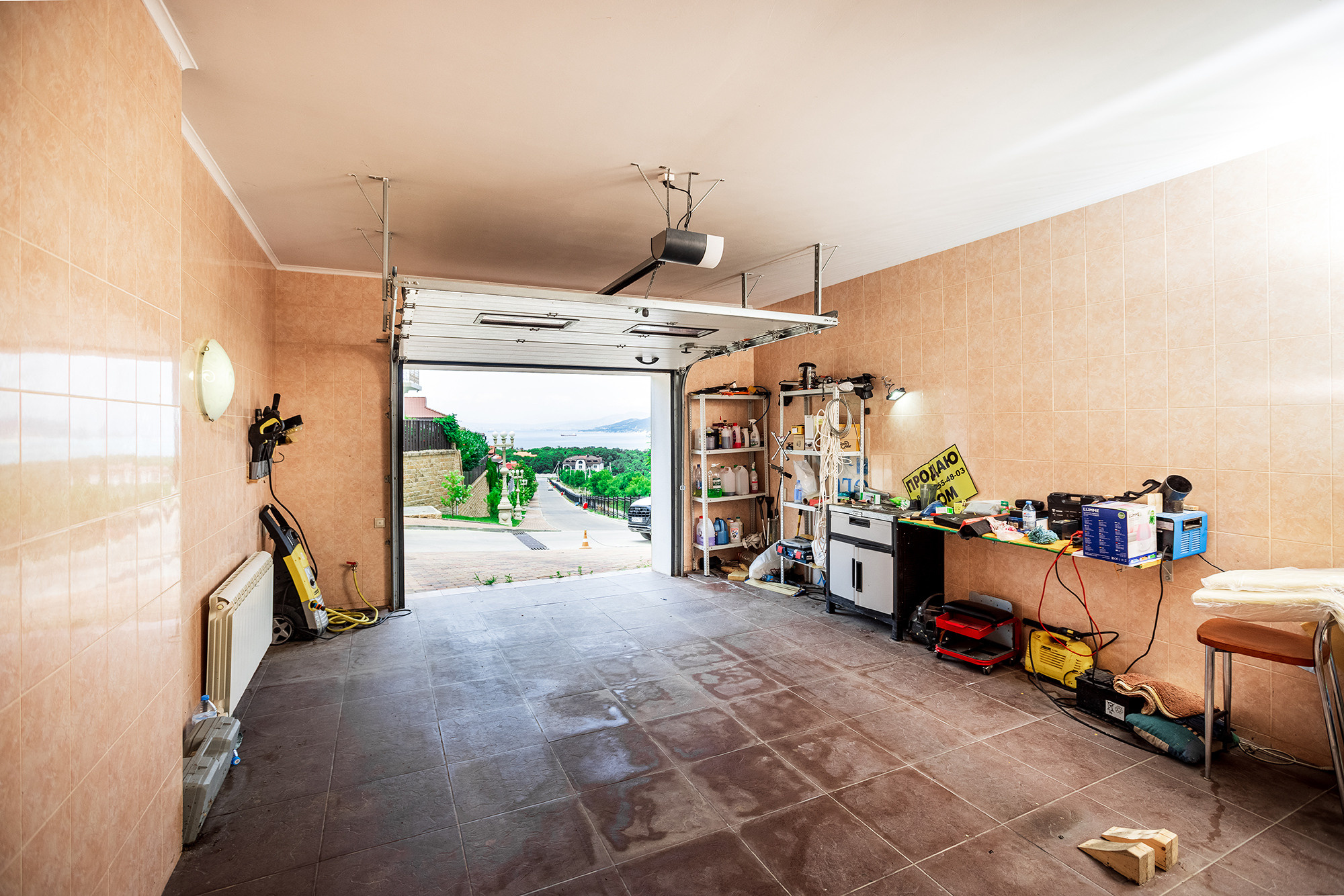 Супер коттедж с красивым видом на Новороссийск. Село Кабардинка. Фотограф Александр Трихонюк. Фото недвижимости в Геленджике