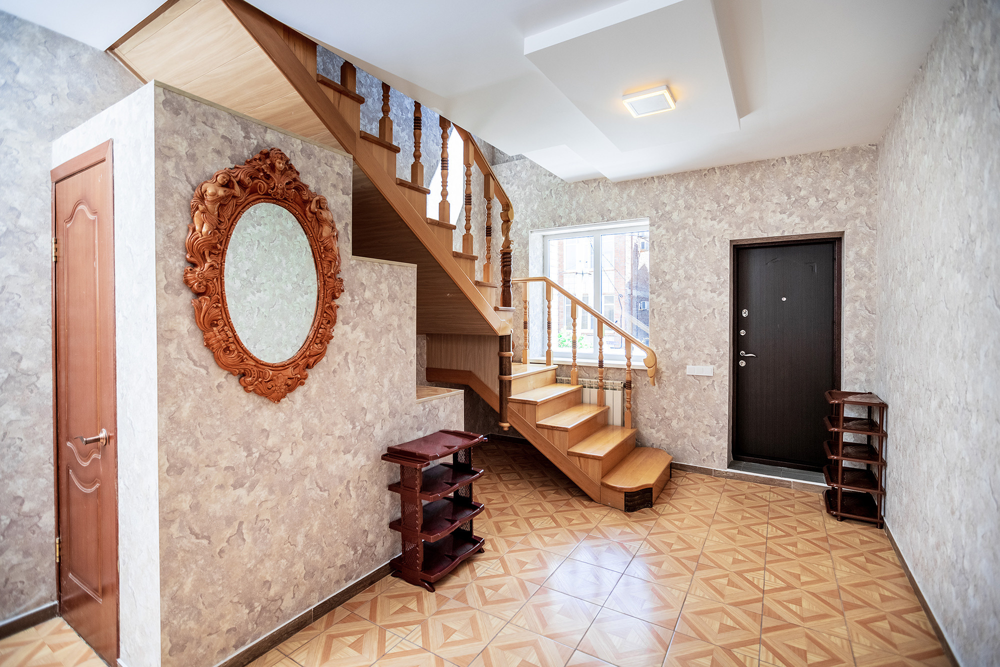 Гостиница «Николаев Двор», Геленджик, Тонкий мыс. Фотограф Александр Трихонюк. Фото недвижимости в Геленджике