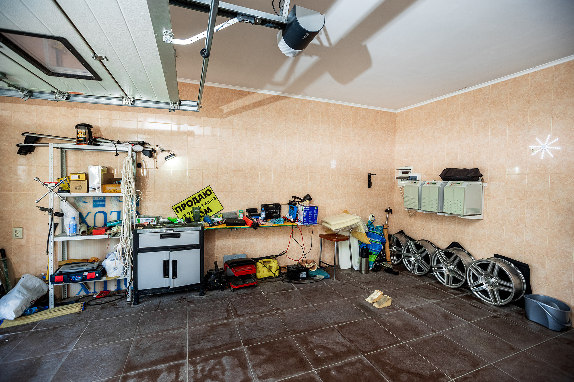 Супер коттедж с красивым видом на Новороссийск. Село Кабардинка. Фотограф Александр Трихонюк. Фото недвижимости в Геленджике