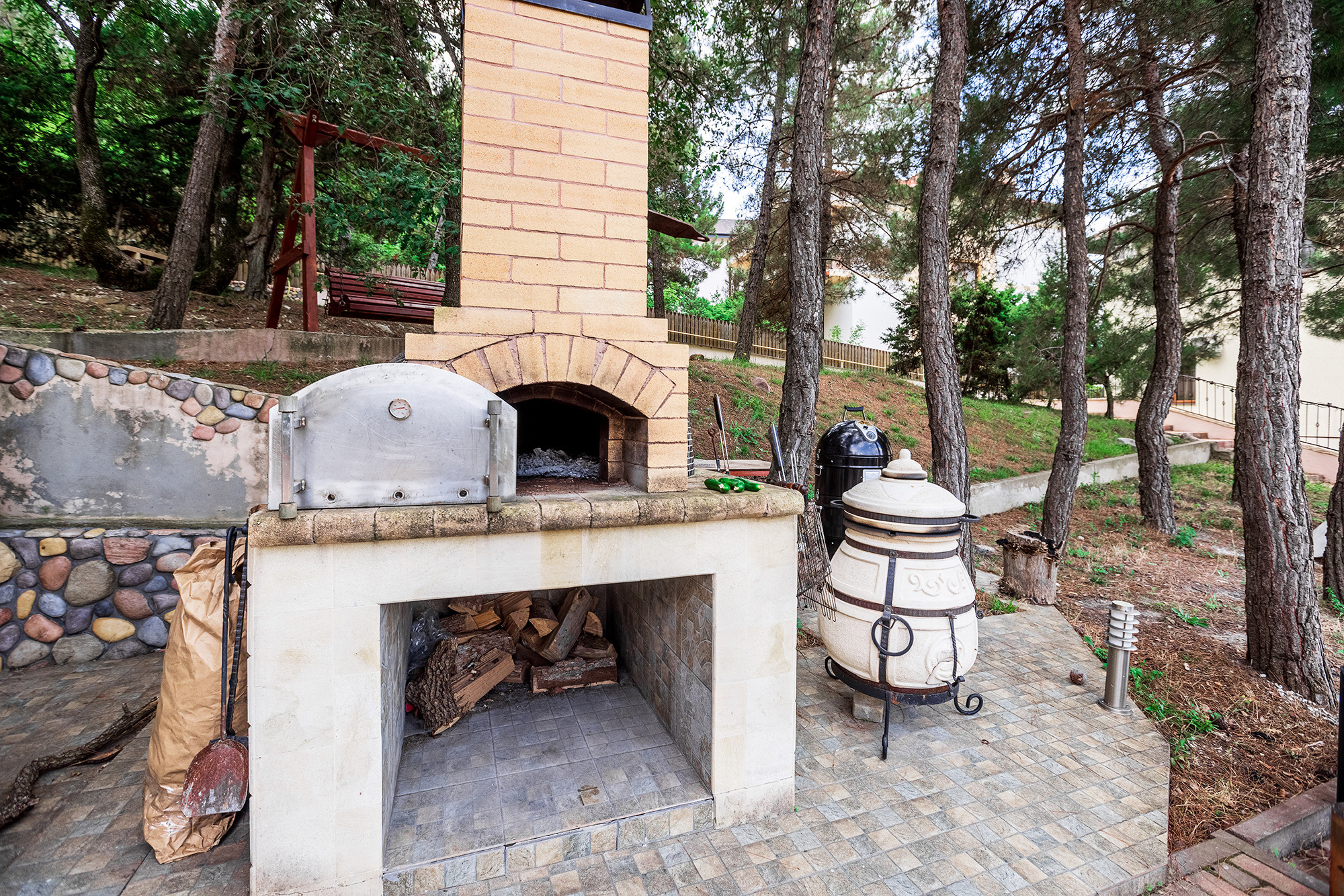 Супер коттедж с красивым видом на Новороссийск. Село Кабардинка. Фотограф Александр Трихонюк. Фото недвижимости в Геленджике