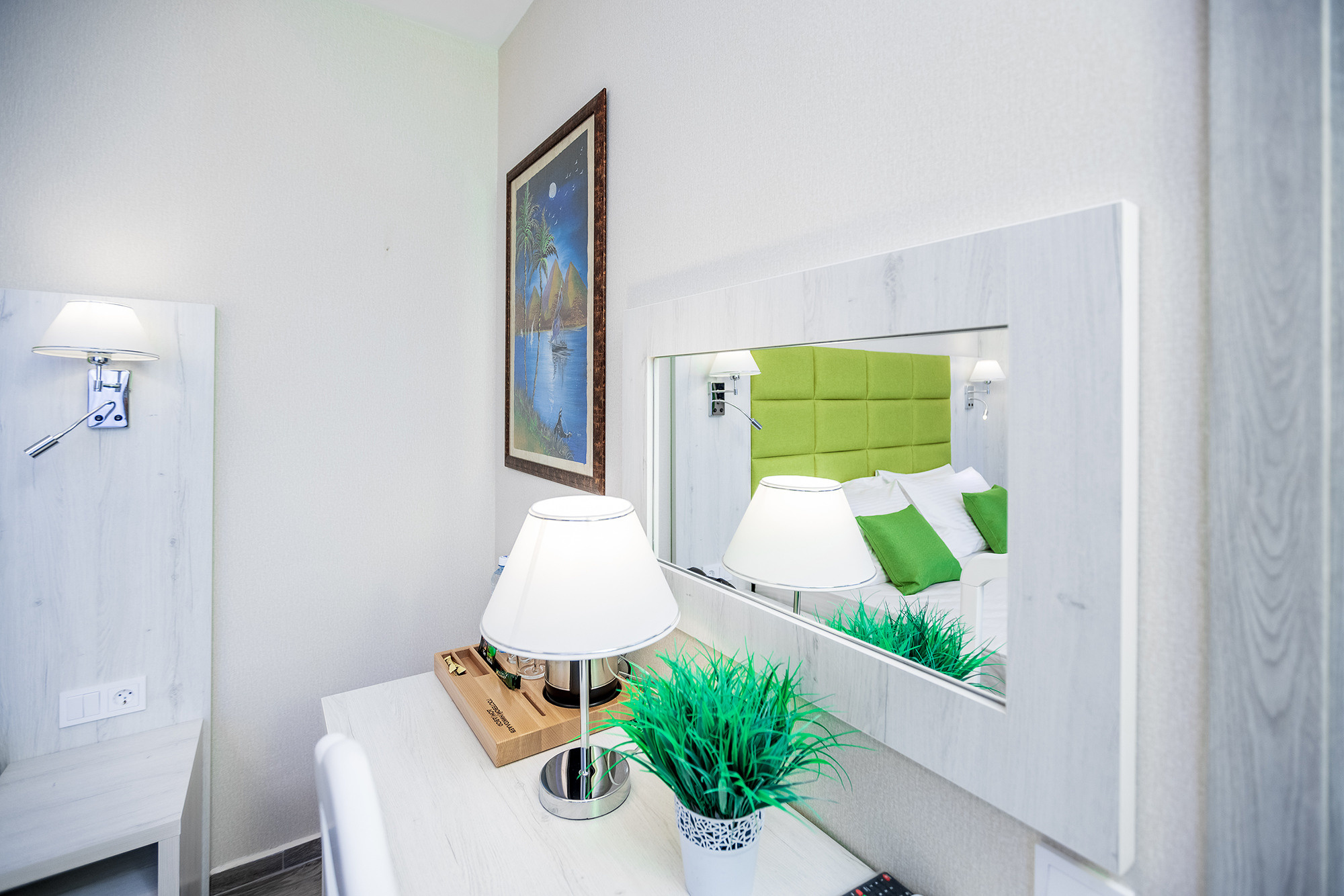 Гостиница «Николаев Двор», Геленджик, Тонкий мыс. Фотограф Александр Трихонюк. Фото недвижимости в Геленджике