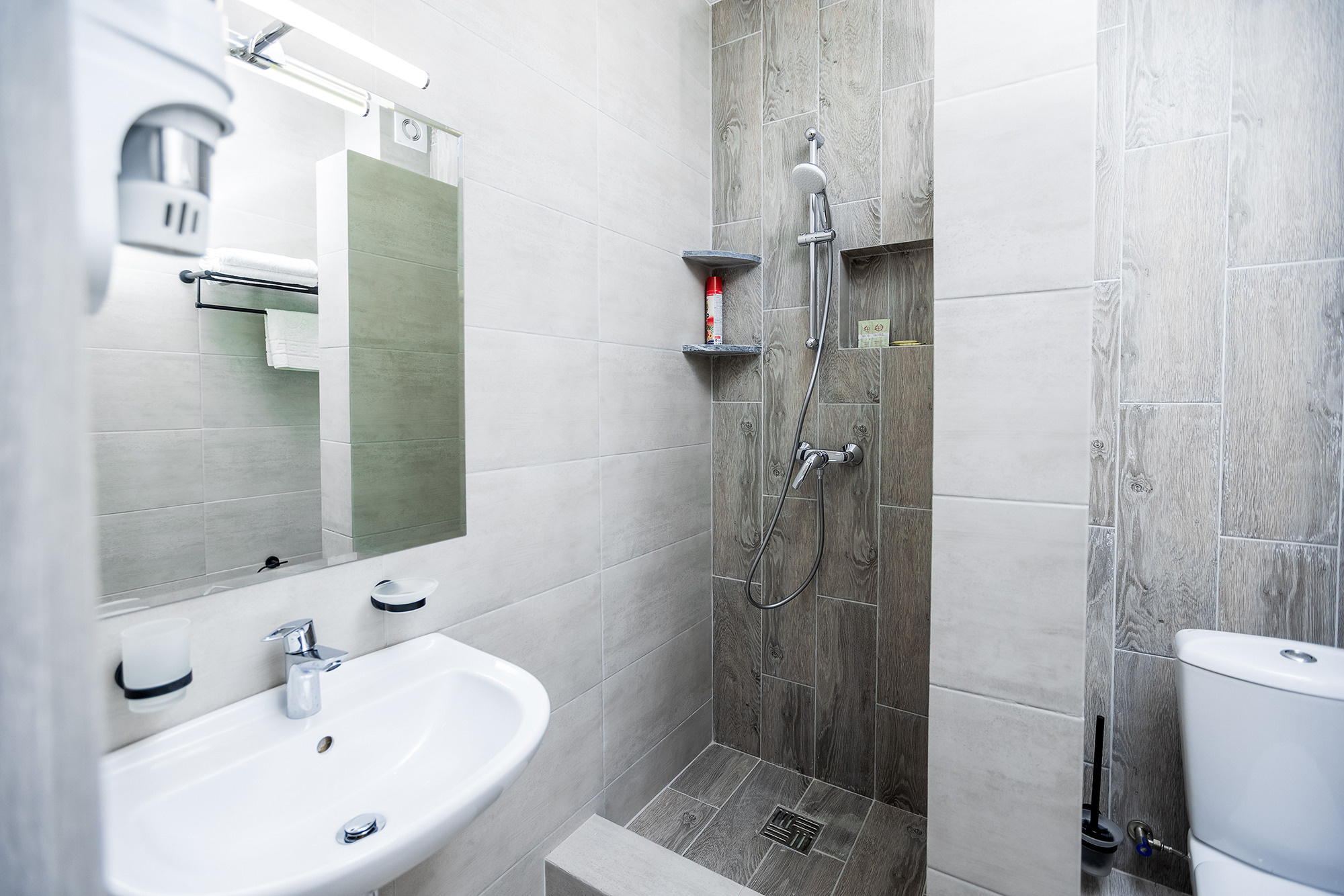 Гостиница «Николаев Двор», Геленджик, Тонкий мыс. Фотограф Александр Трихонюк. Фото недвижимости в Геленджике