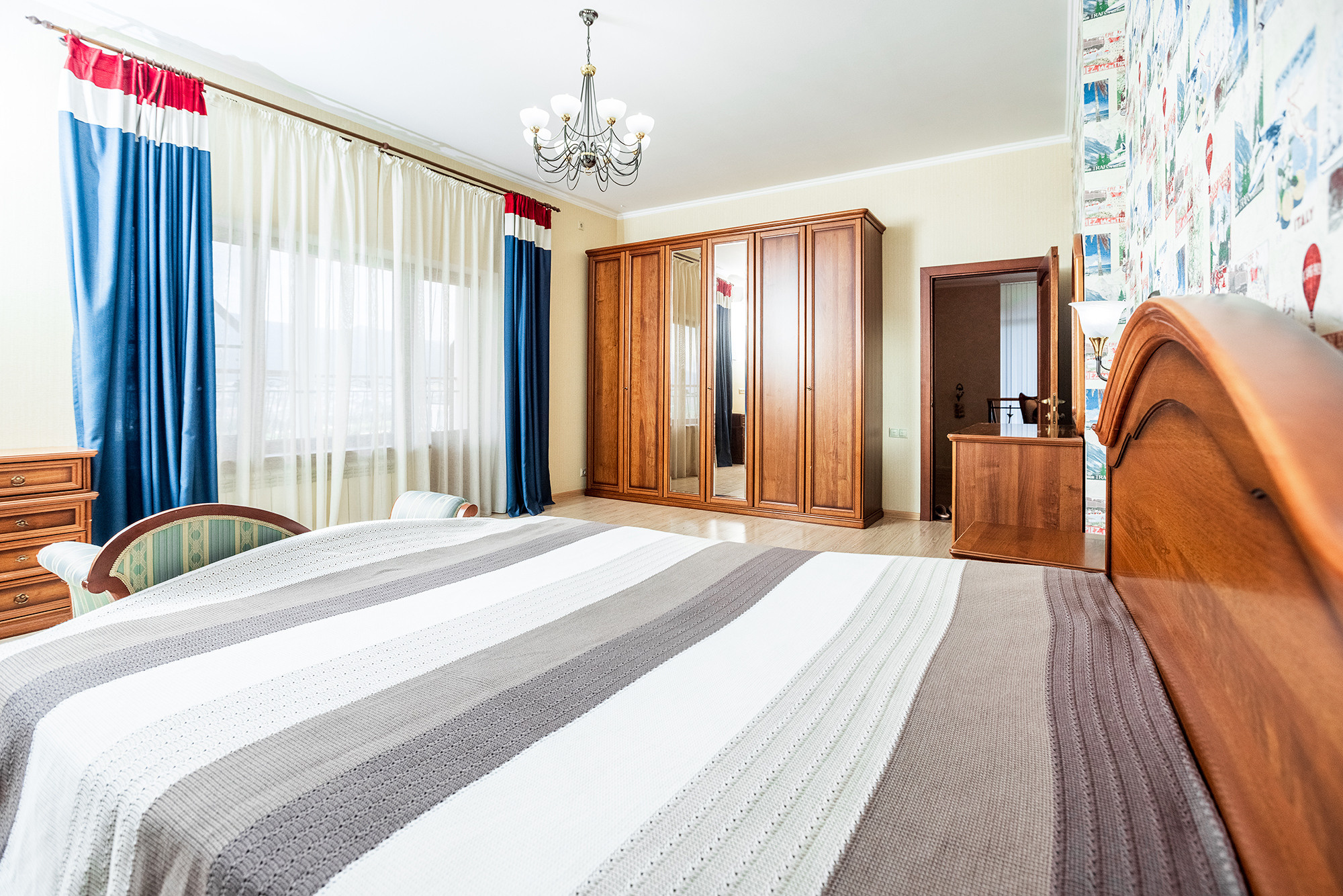 Супер коттедж с красивым видом на Новороссийск. Село Кабардинка. Фотограф Александр Трихонюк. Фото недвижимости в Геленджике