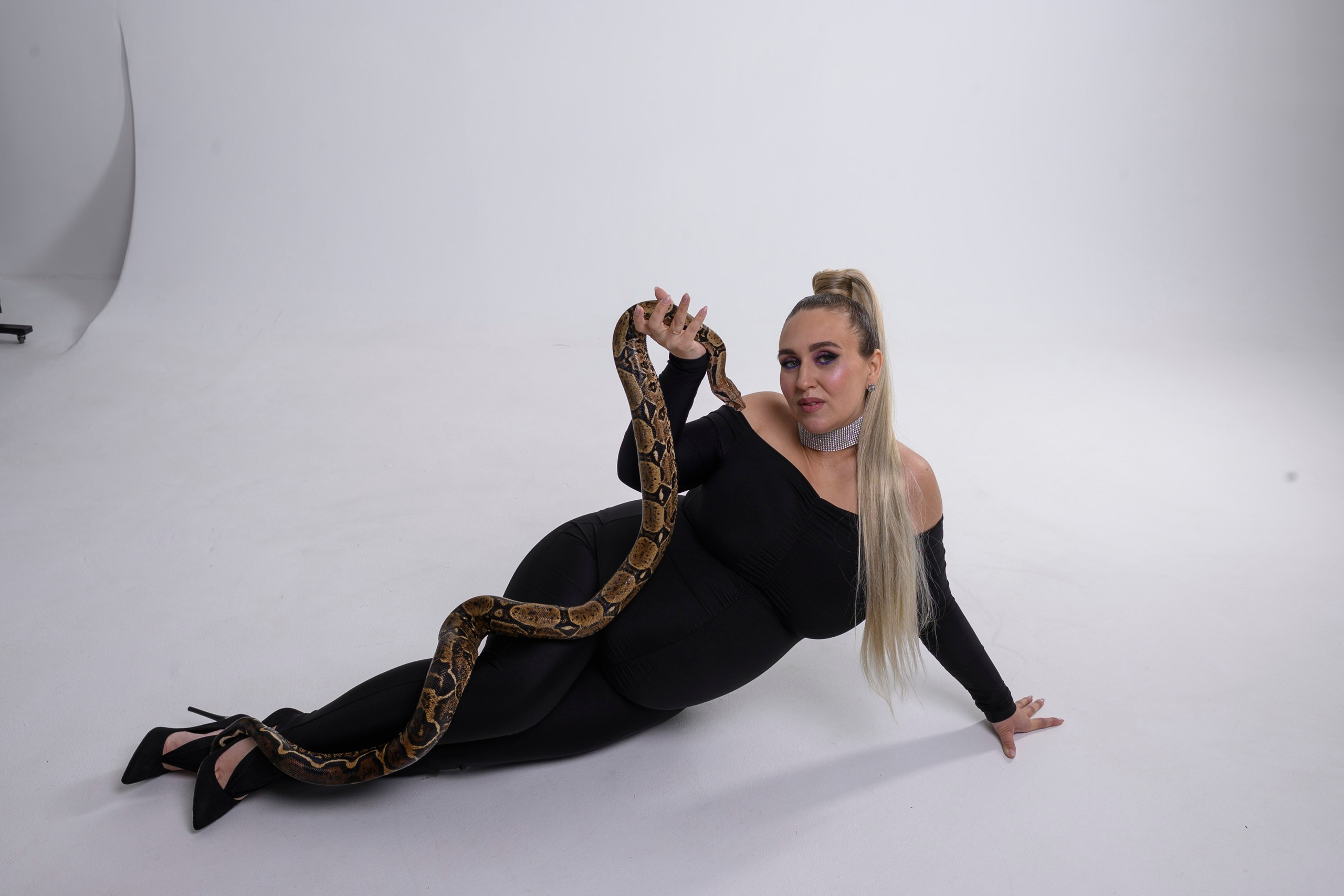 СЬЕМКА СО ЗМЕЕЙ. Семейный фотограф Екатеринбург Лора Мур