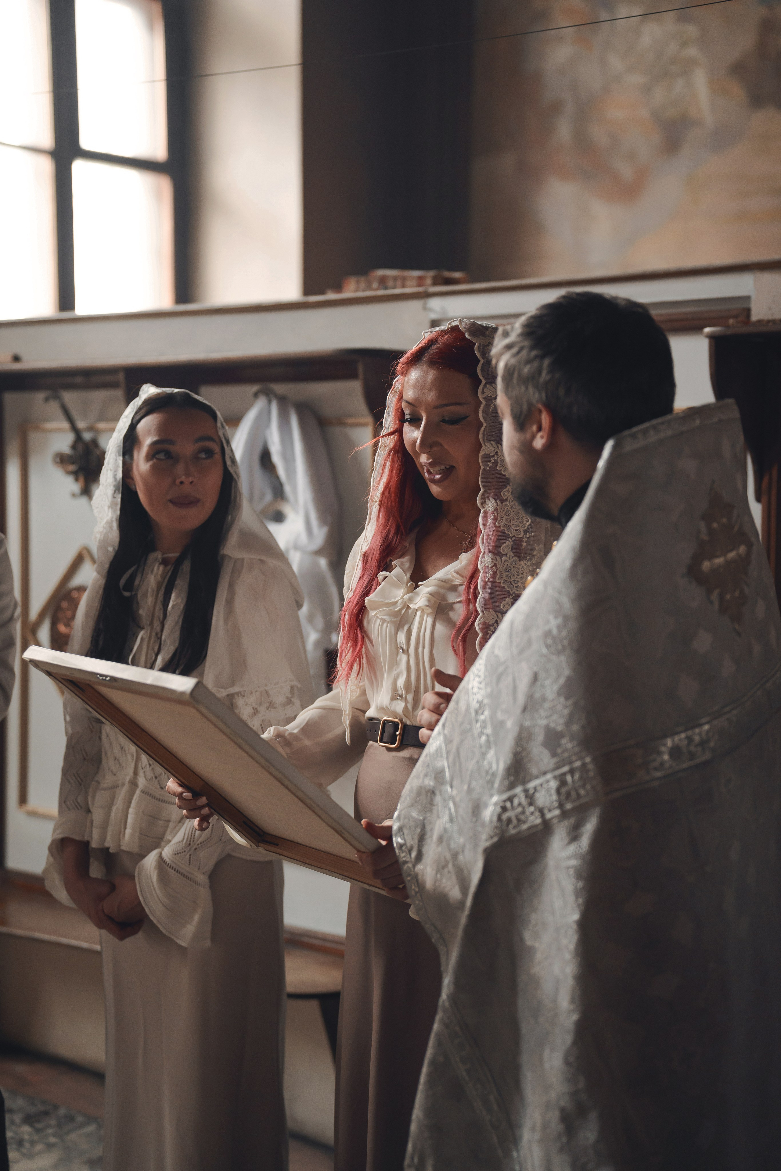 Крещение в православном Храме Воскресения Словущего в Даниловской Слободе. Семейный фотограф в Москве 📸