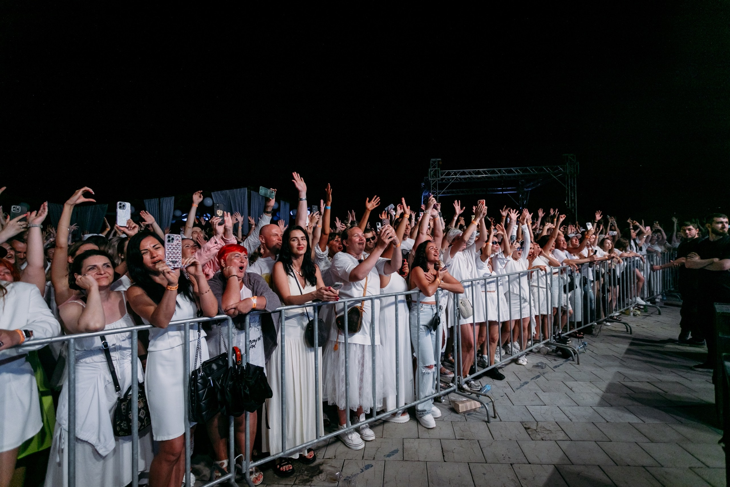 White Party @ Бархат парк. Репортажный фотограф Максим Полянский. Москва, Санкт-Петербург, Красноярск