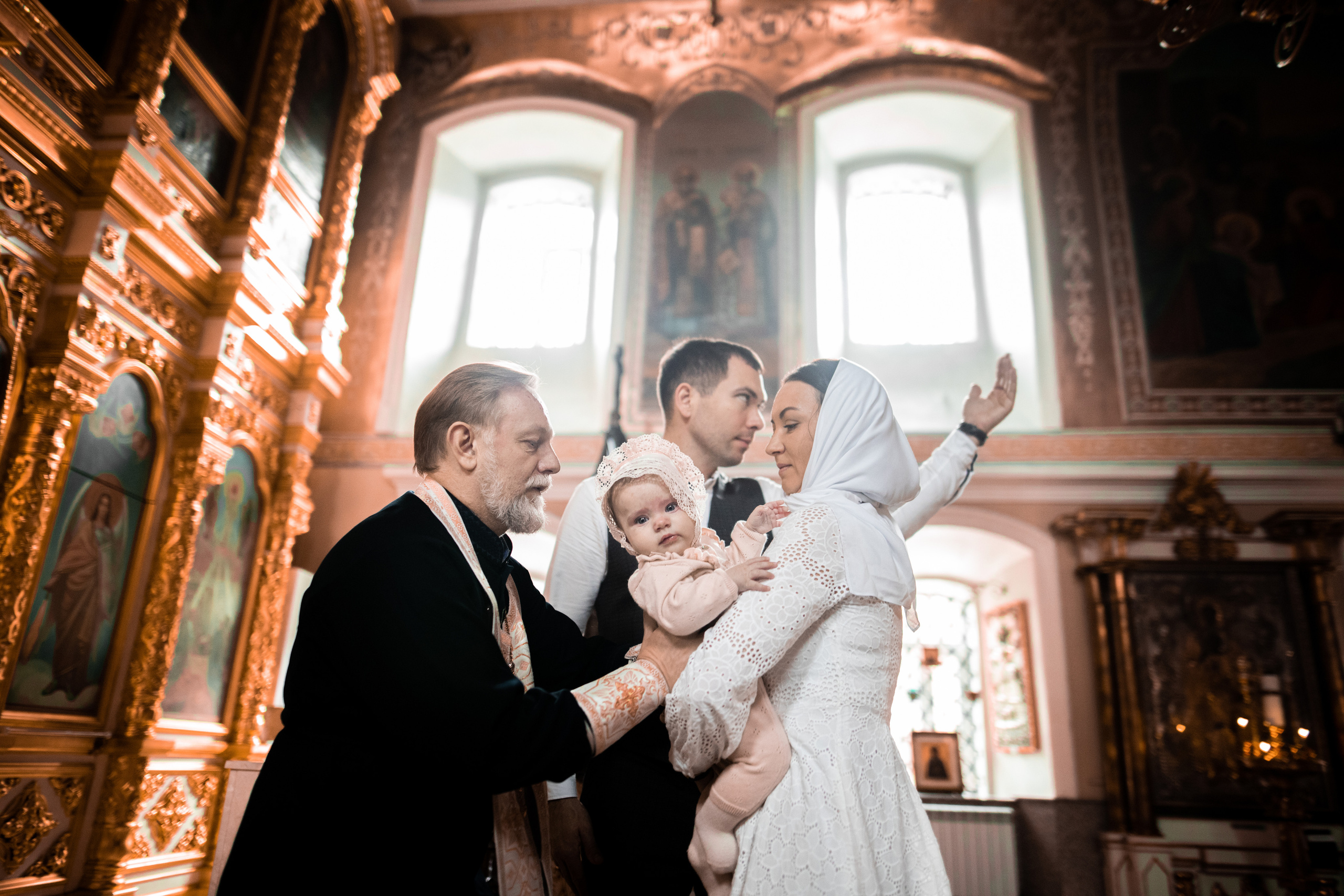 Крещение в Церкови Преображения Господня г. Нижний Новгород. Фотограф на крещение и венчание в Нижнем Новгороде.Свадебный Фотограф