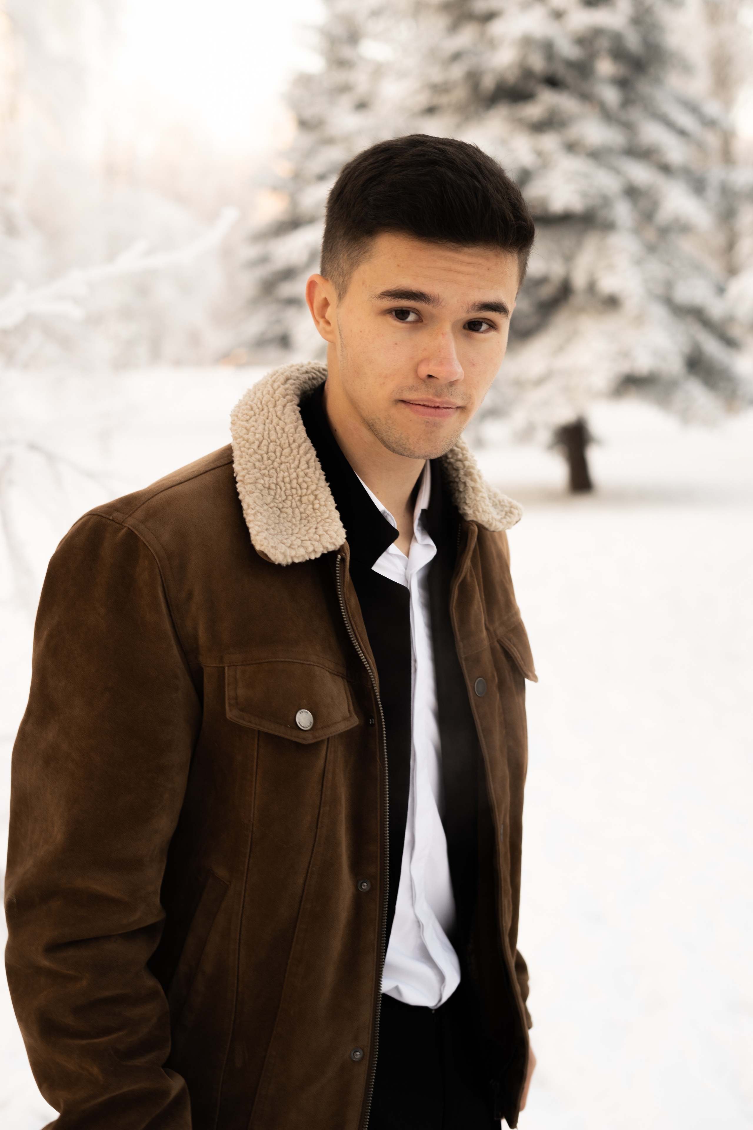 Свадебная фотосессия зимой. Фотограф на крещение и венчание в Нижнем Новгороде.Свадебный Фотограф