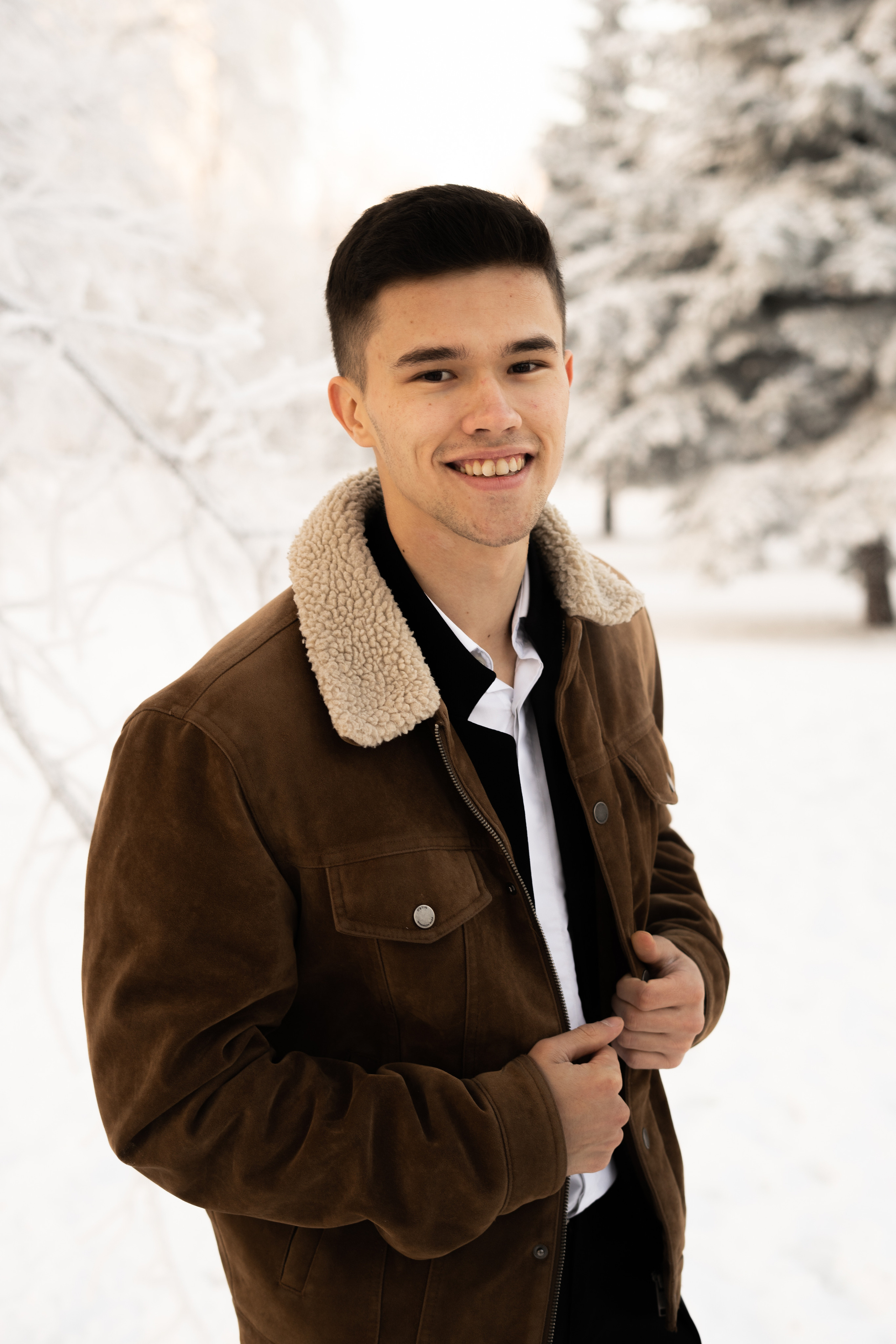 Свадебная фотосессия зимой. Фотограф на крещение и венчание в Нижнем Новгороде.Свадебный Фотограф