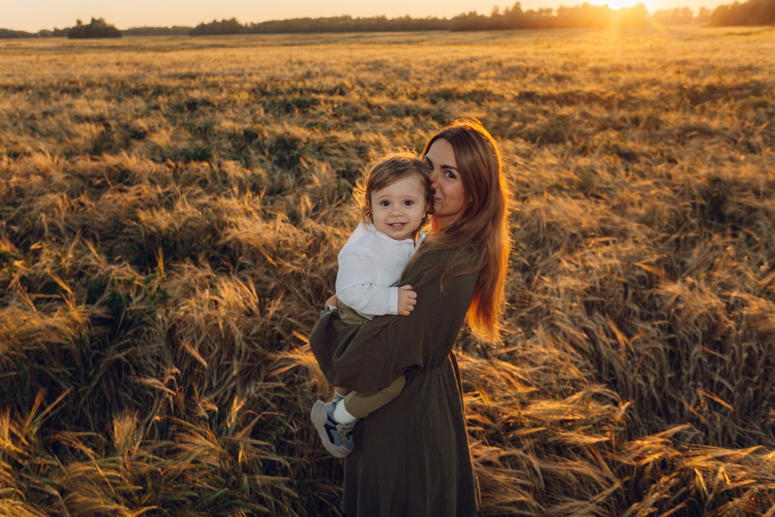 Поле. Семейный и художественный фотограф в Тюмени Юлия Логинова