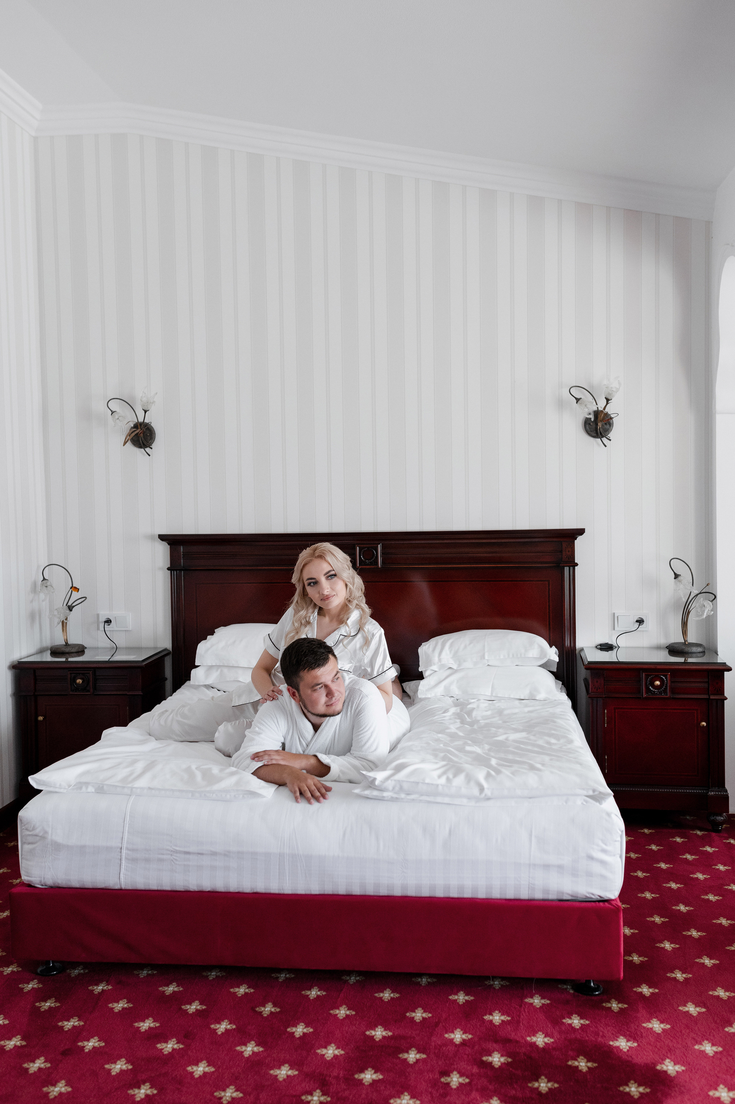 Инге и Виталий — камерная свадьба в Караганде. Свадебный фотограф Караганда