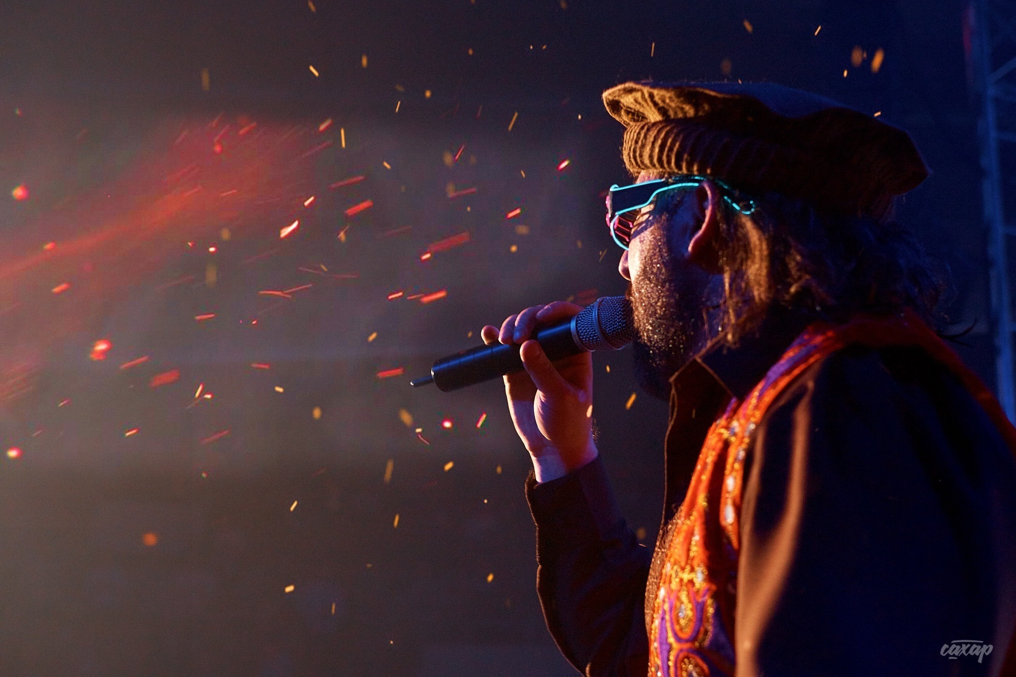MR. CREDO концертный Фотограф в Екатеринбурге Юра Сахар Городецкий. Профессиональный фотограф в Екатеринбурге Юра Сахар