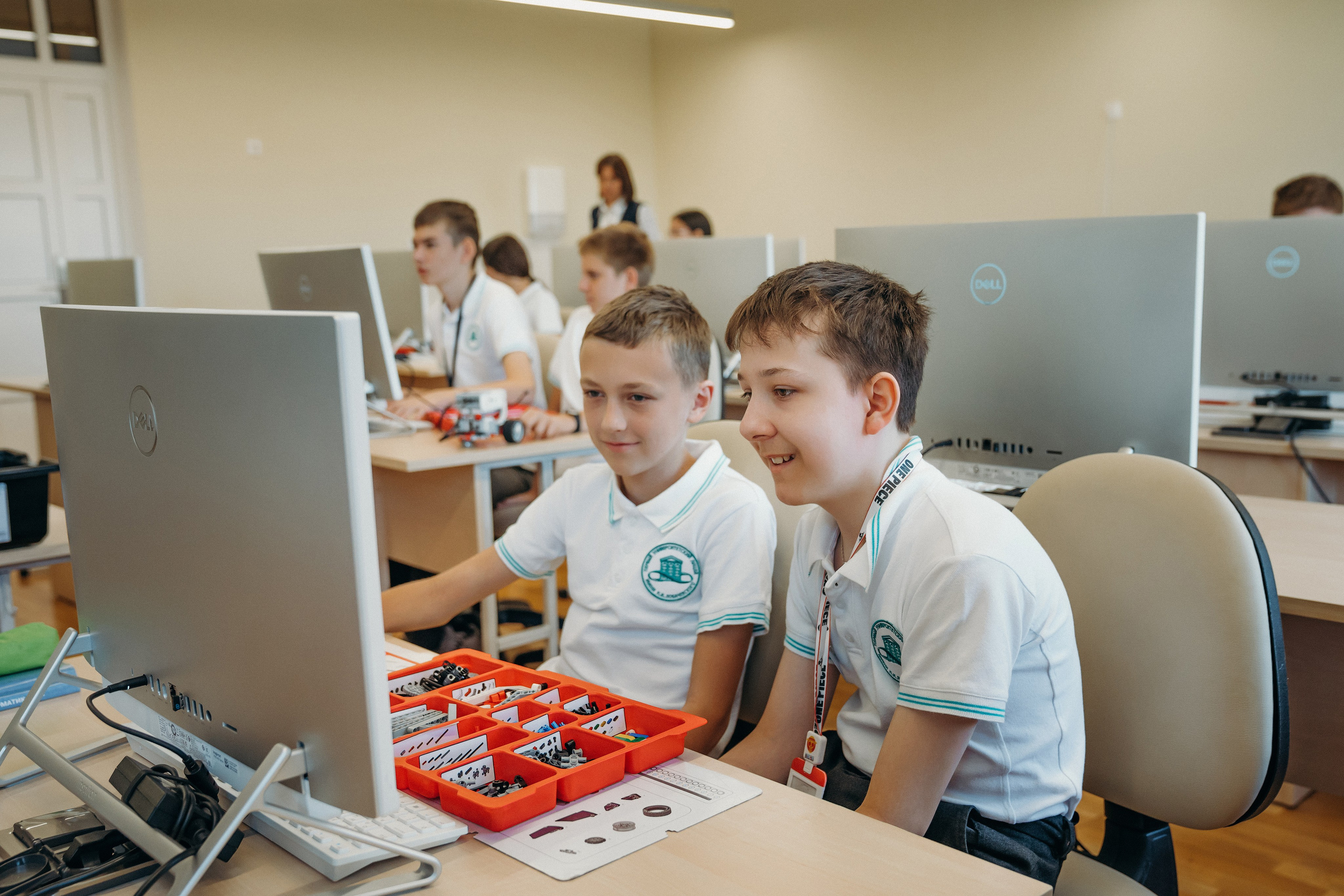 Лицей им. Лобачевского. Контентный и свадебный фотограф в Краснодаре и Сочи Елена Плотникова