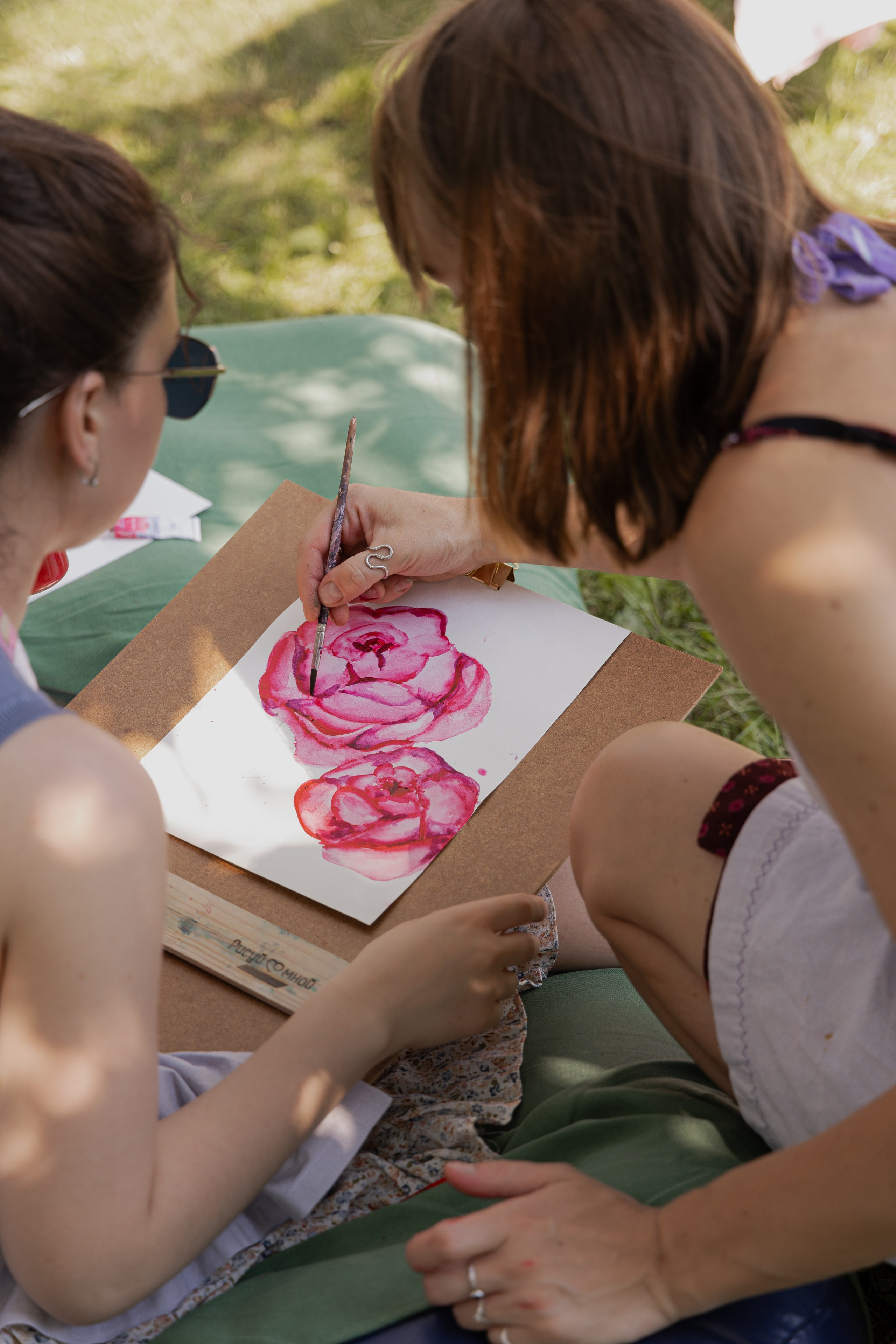 МК Пион (пикник в парке). Анастасия Ракчеева Художник