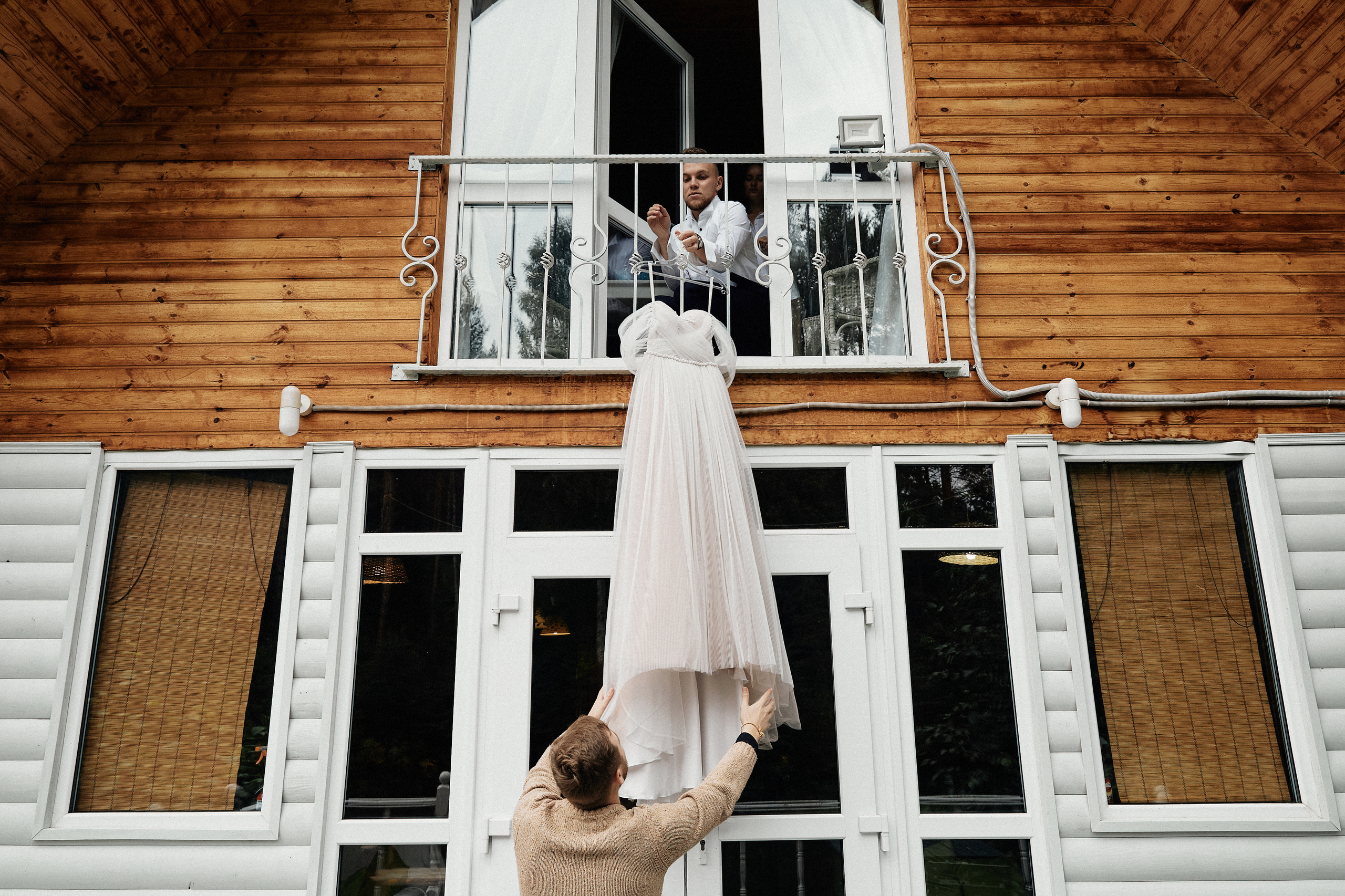 CLOUDS. LEADING. BLOGGER. Дмитрий Мазуркевич: Профессиональный Репортажный Фотограф