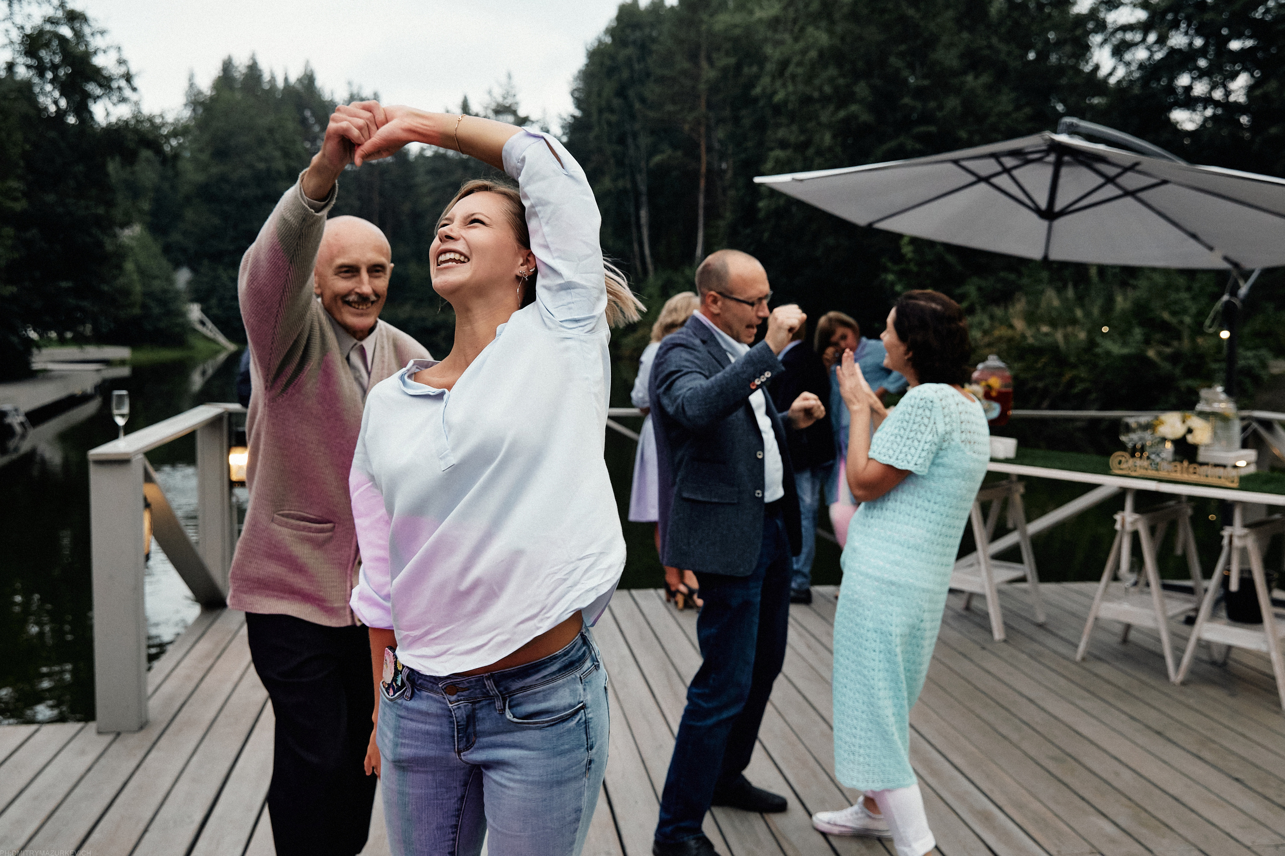 CLOUDS. LEADING. BLOGGER. Дмитрий Мазуркевич: Профессиональный Репортажный Фотограф