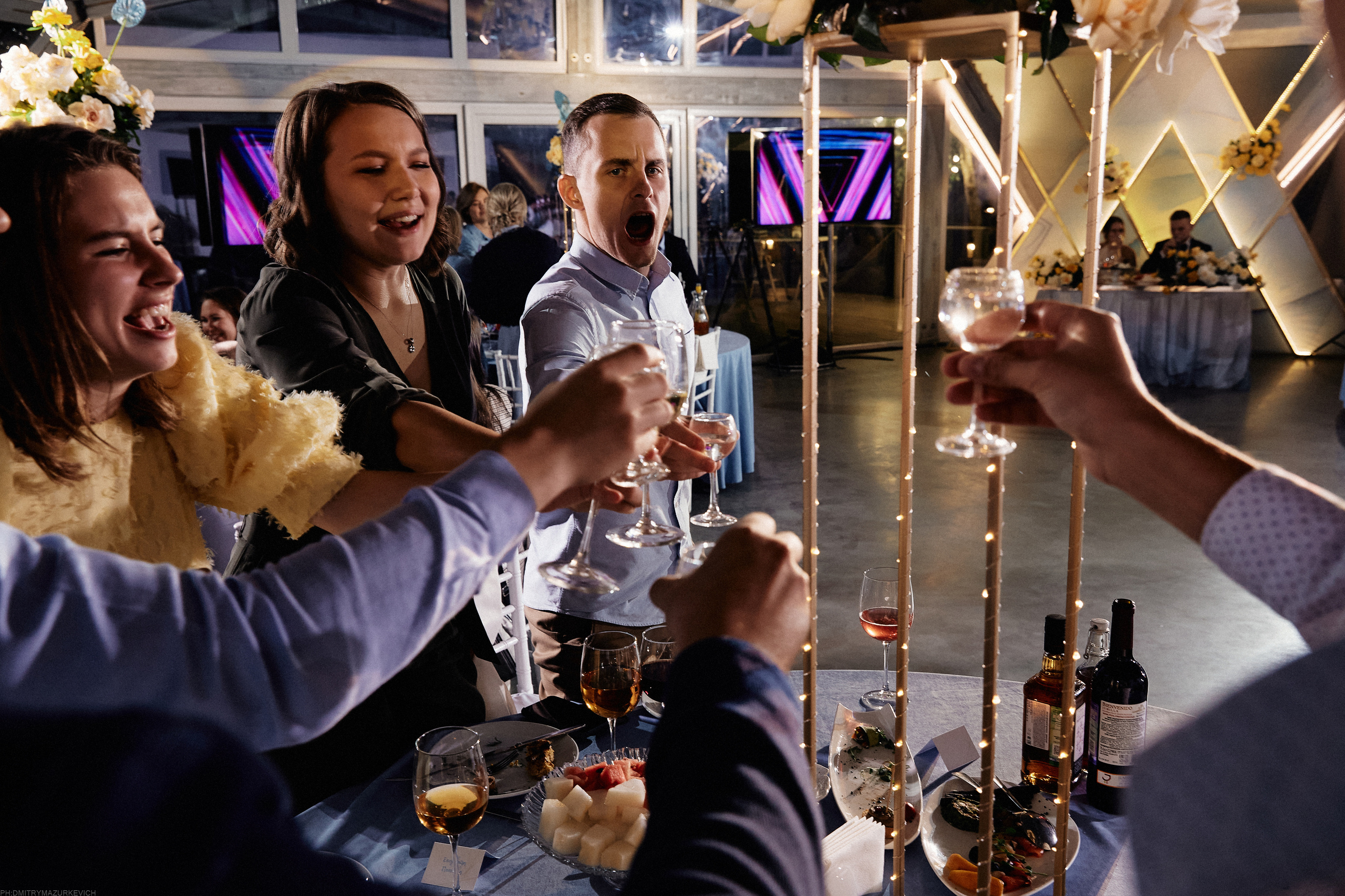 CLOUDS. LEADING. BLOGGER. Дмитрий Мазуркевич: Профессиональный Репортажный Фотограф