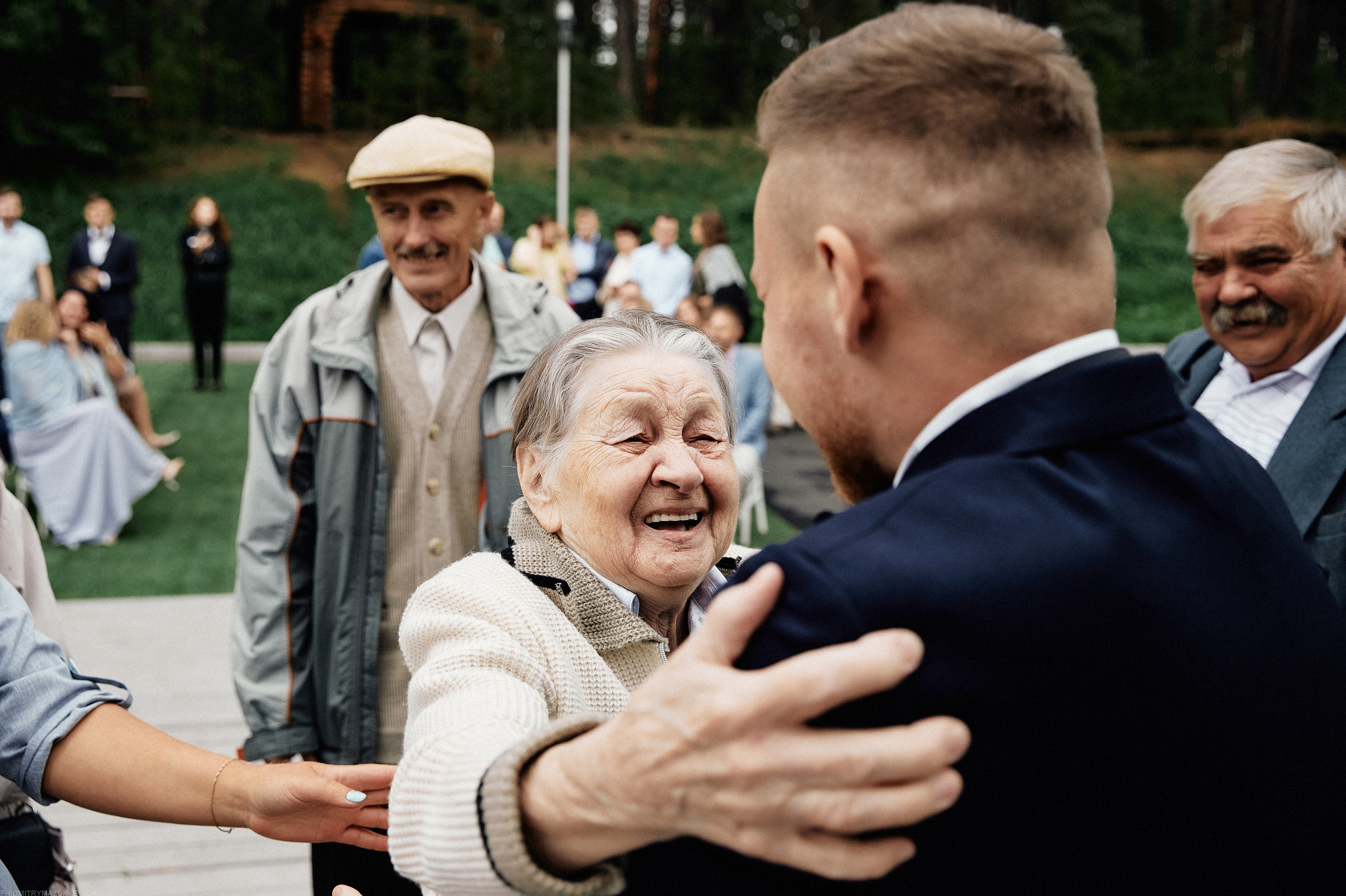 CLOUDS. LEADING. BLOGGER. Дмитрий Мазуркевич: Профессиональный Репортажный Фотограф